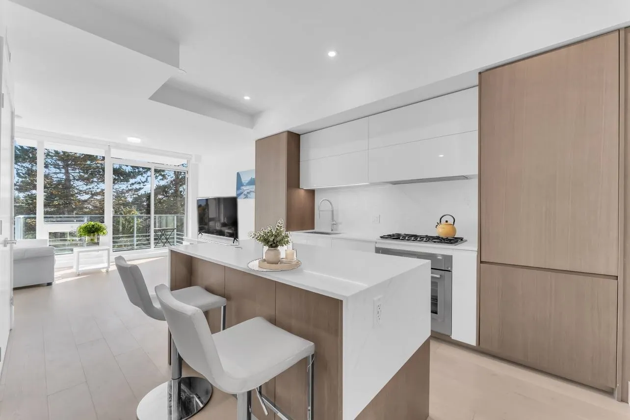 1342 Johnston Road #402
