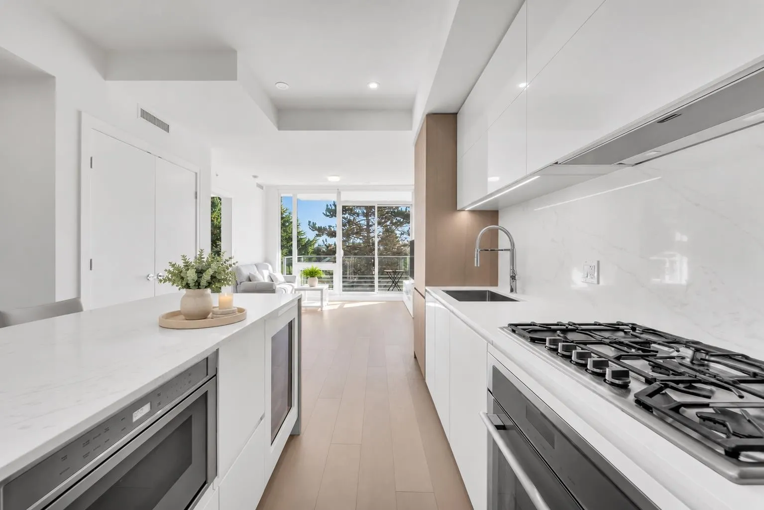 1342 Johnston Road #402