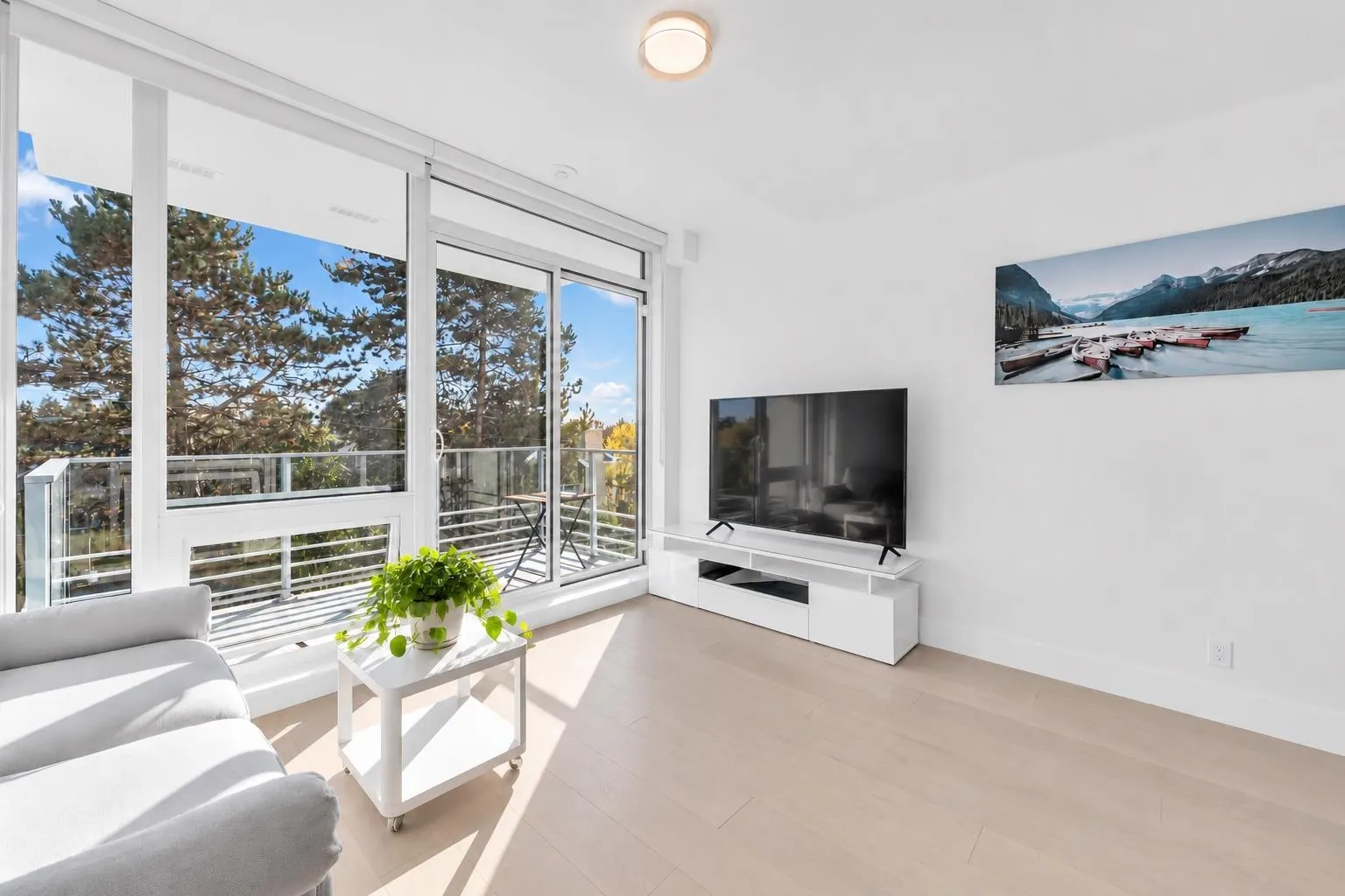 1342 Johnston Road #402