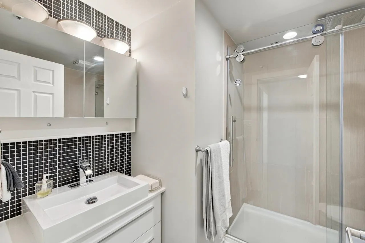 950 Cambie Street #804