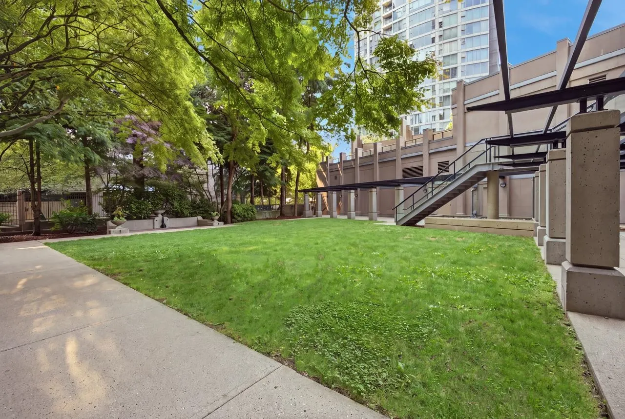 950 Cambie Street #804