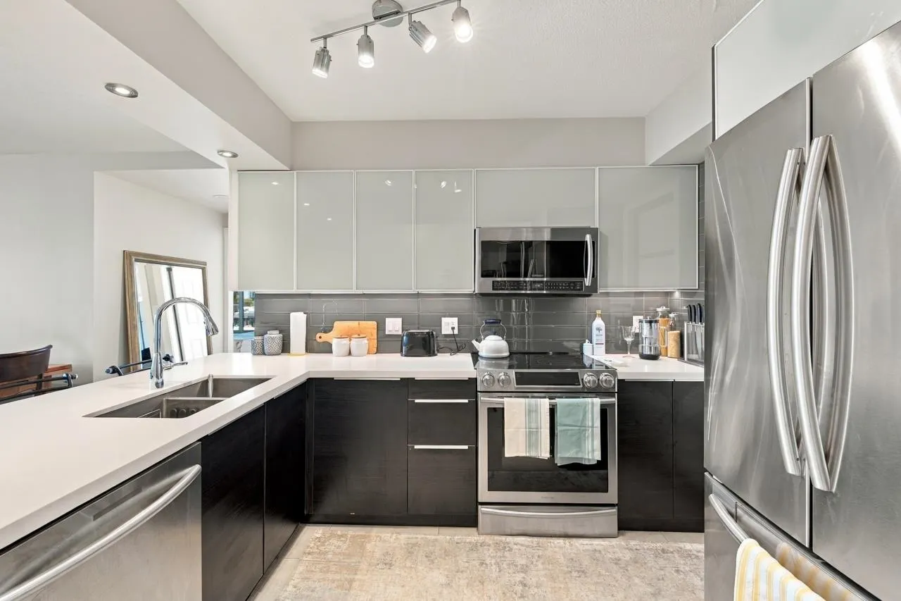 950 Cambie Street #804