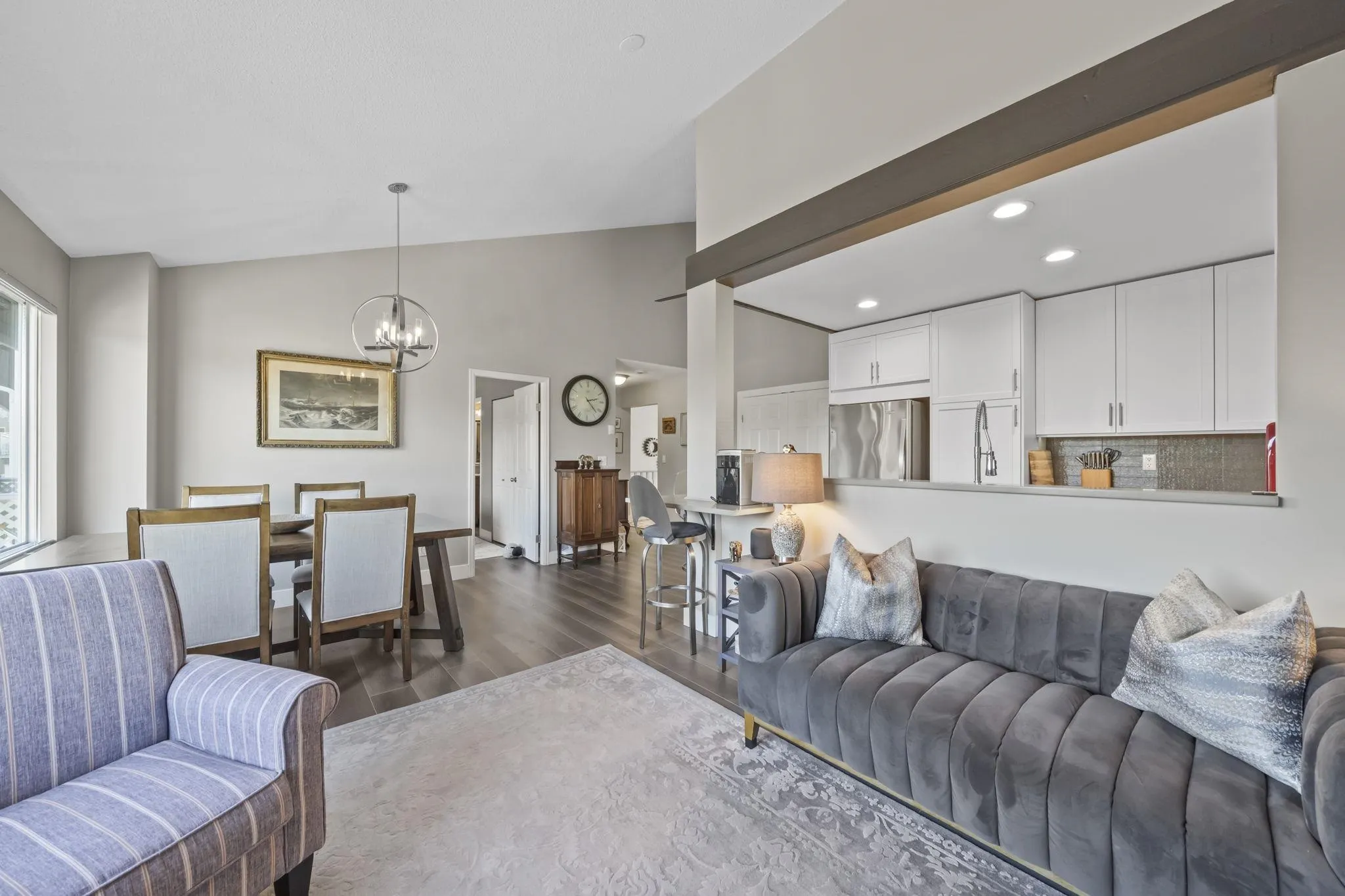 1430 View Crescent