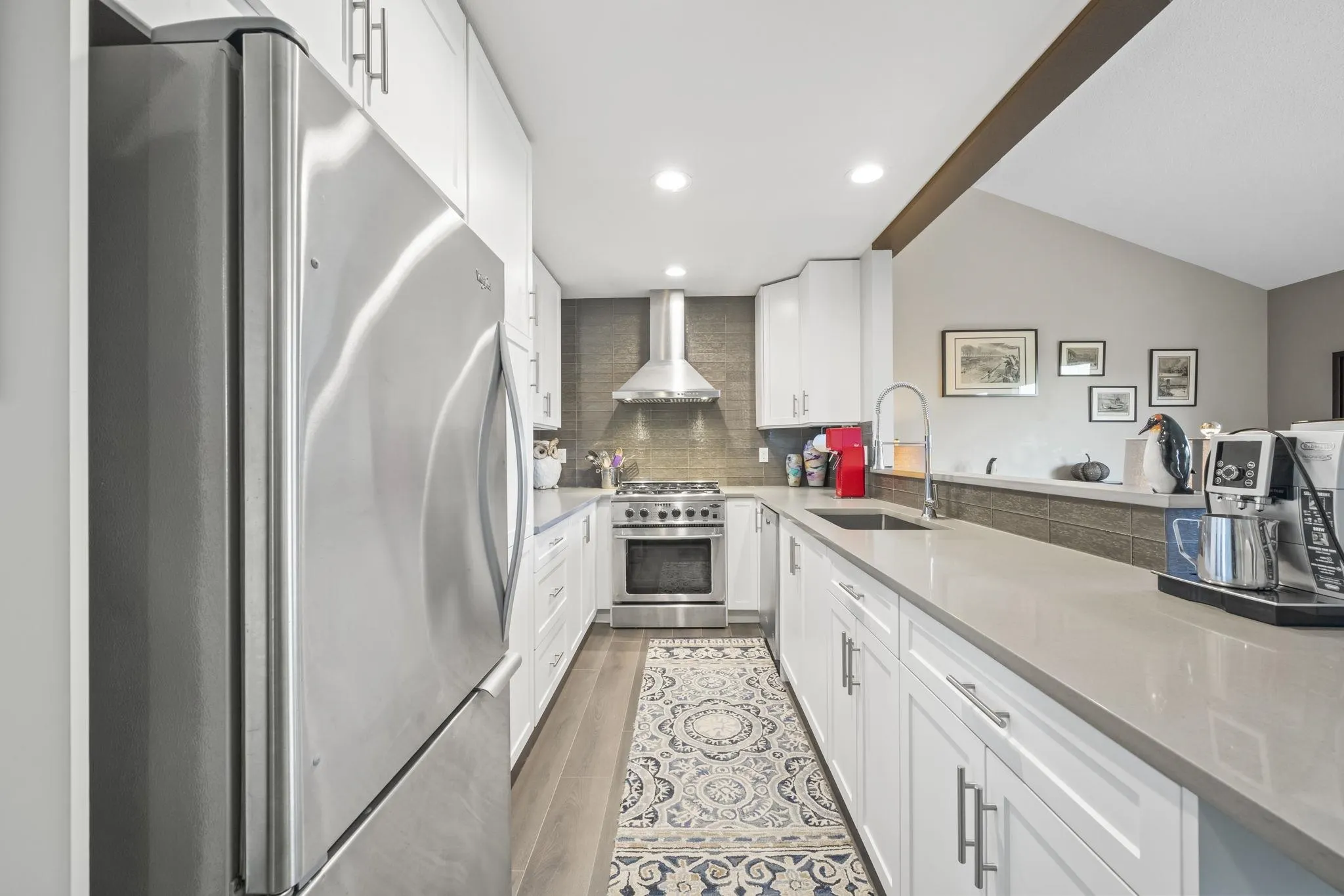1430 View Crescent