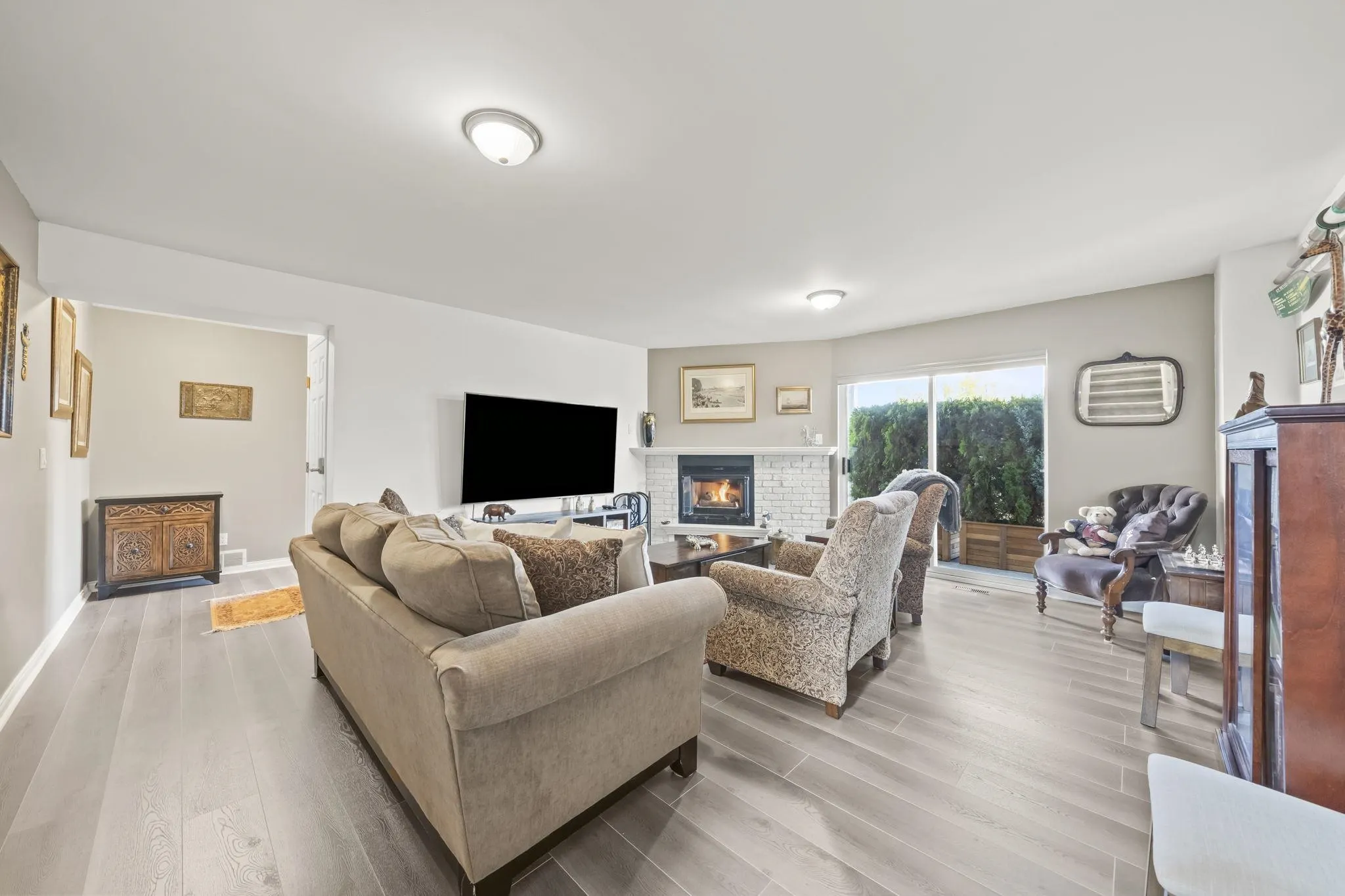 1430 View Crescent