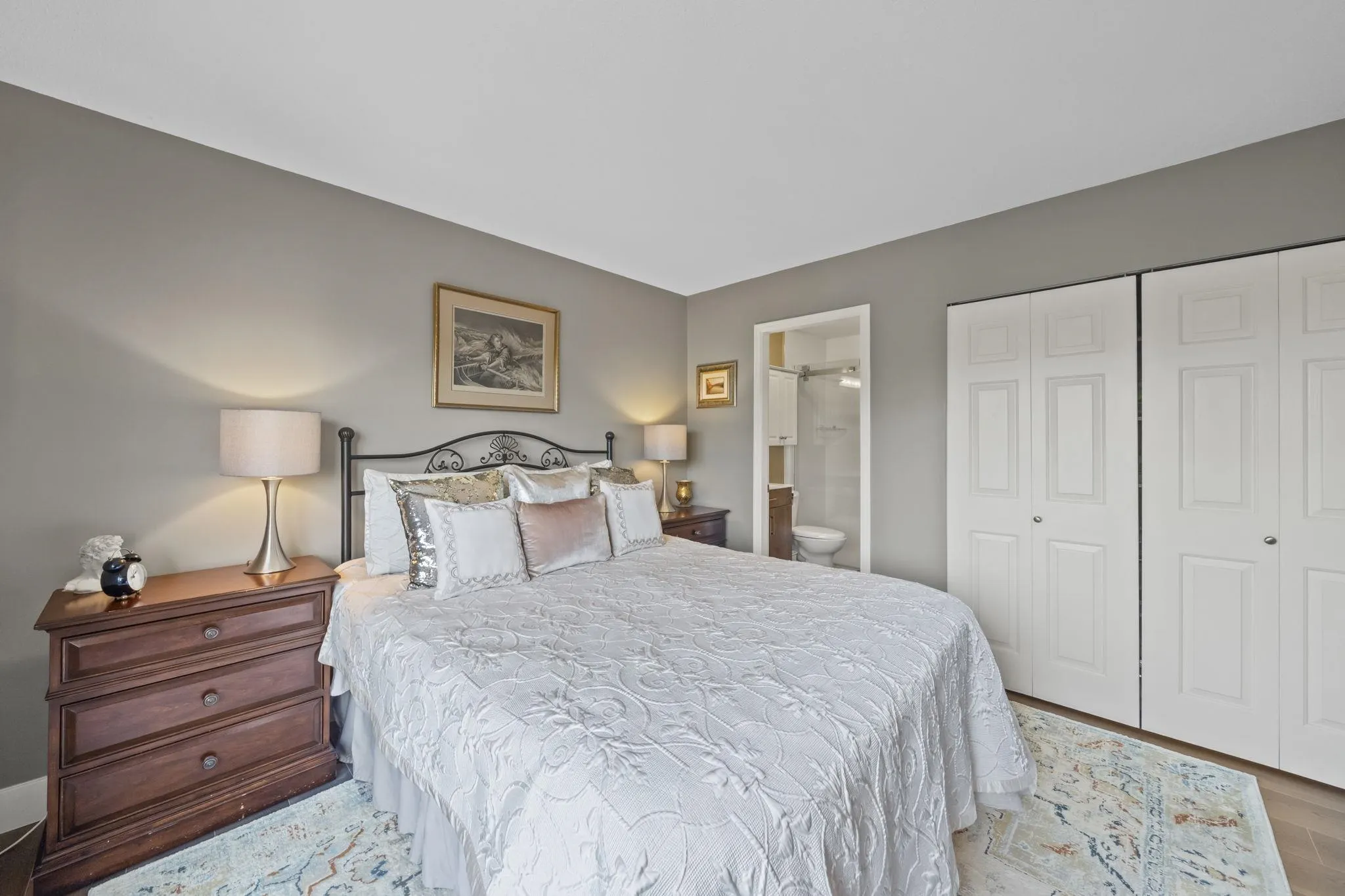 1430 View Crescent