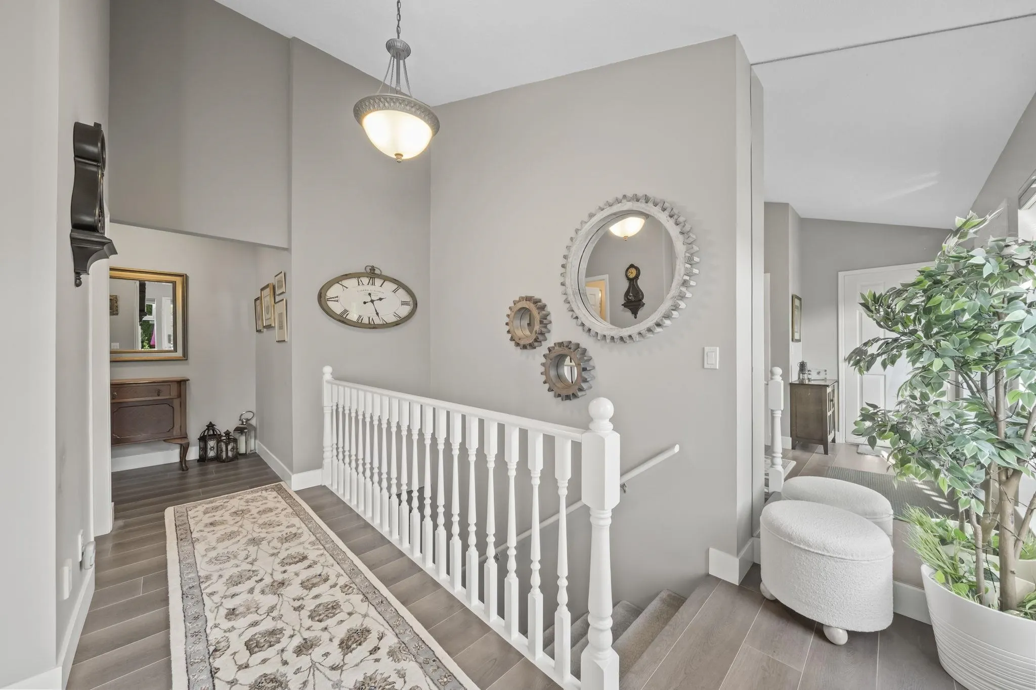 1430 View Crescent