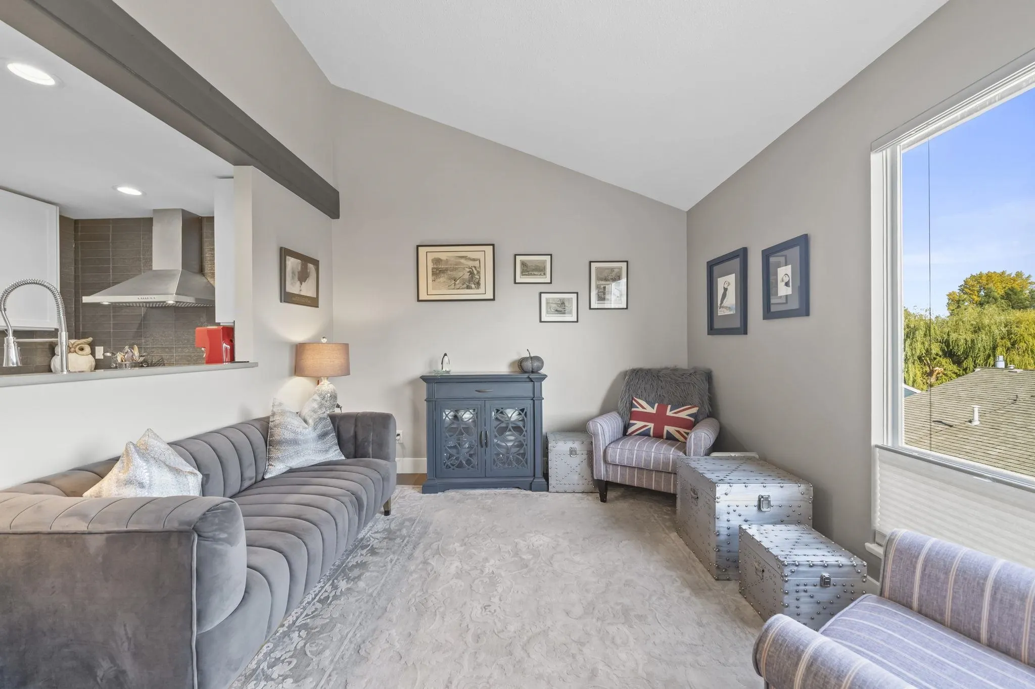 1430 View Crescent