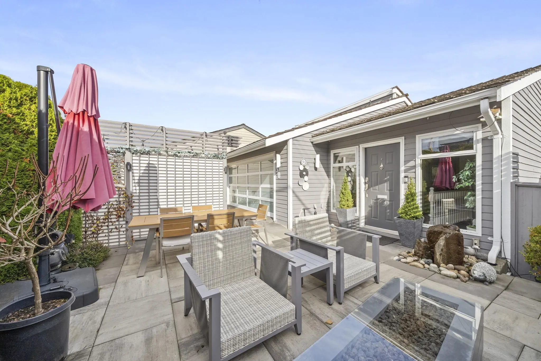 1430 View Crescent