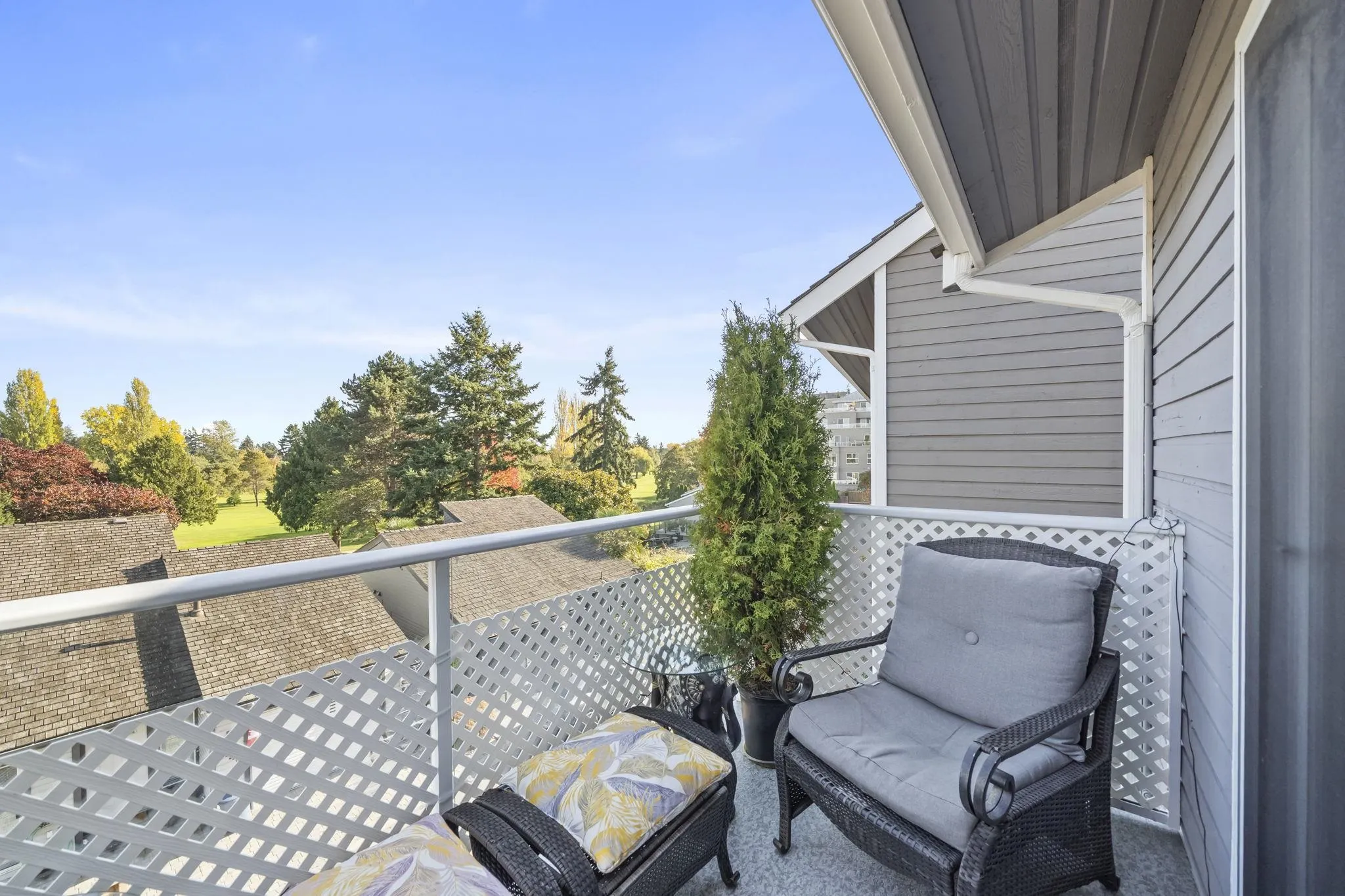 1430 View Crescent