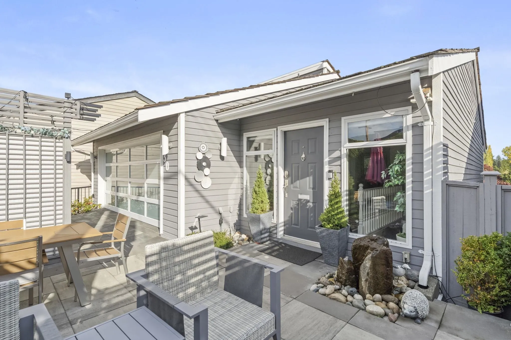 1430 View Crescent