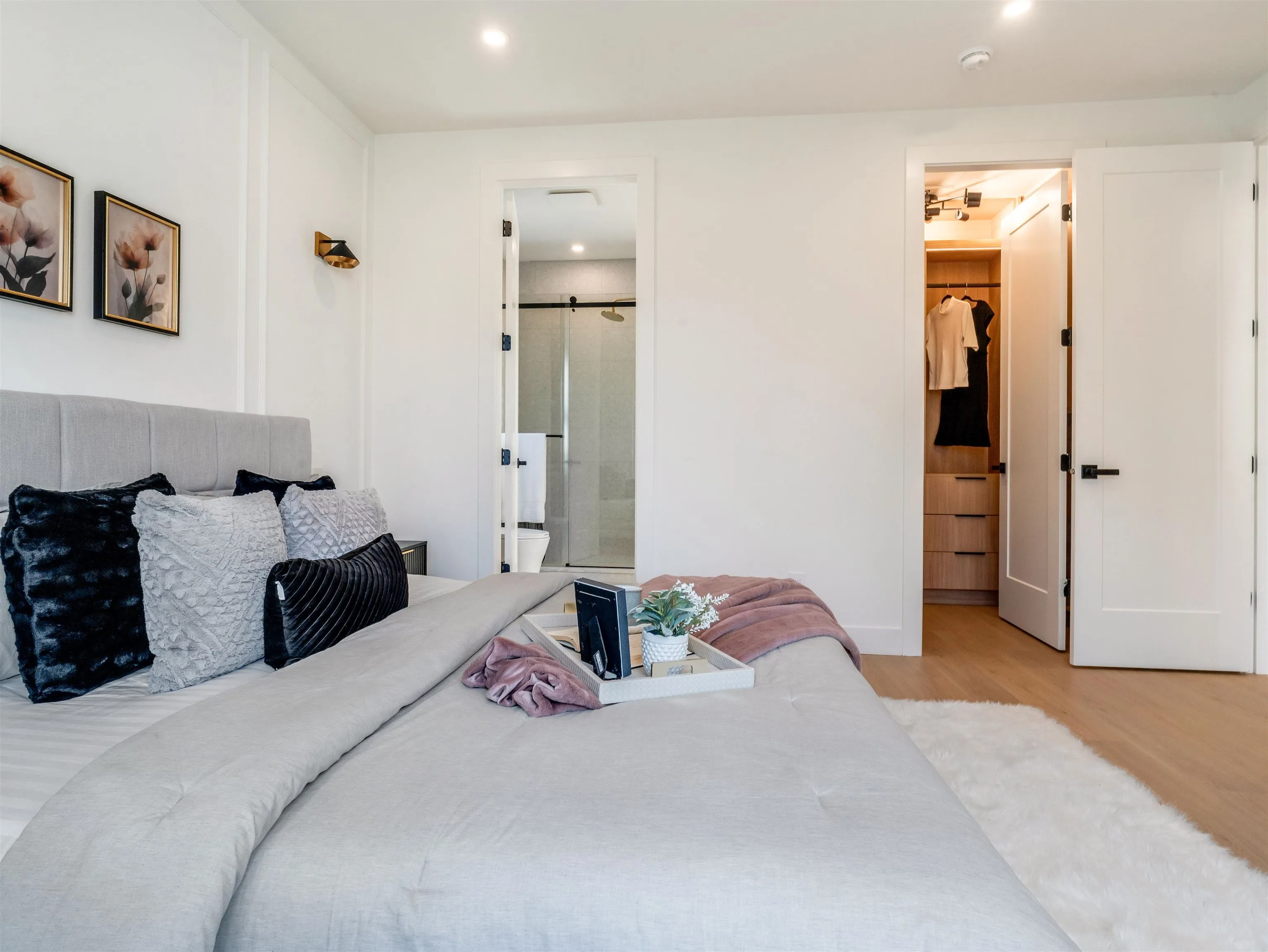 359 Laval Street #104