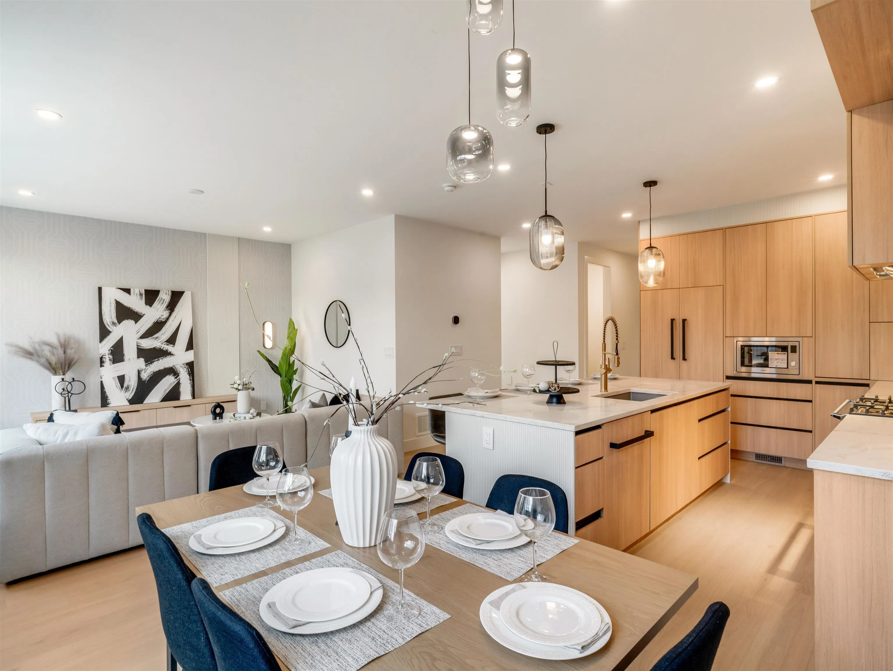 359 Laval Street #104