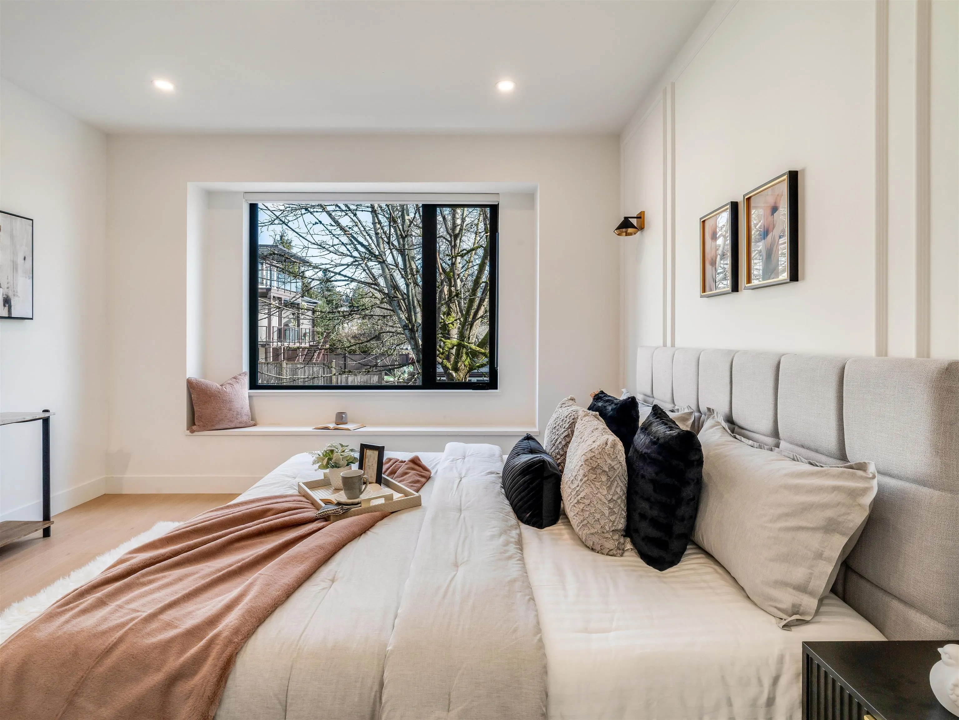 359 Laval Street #104