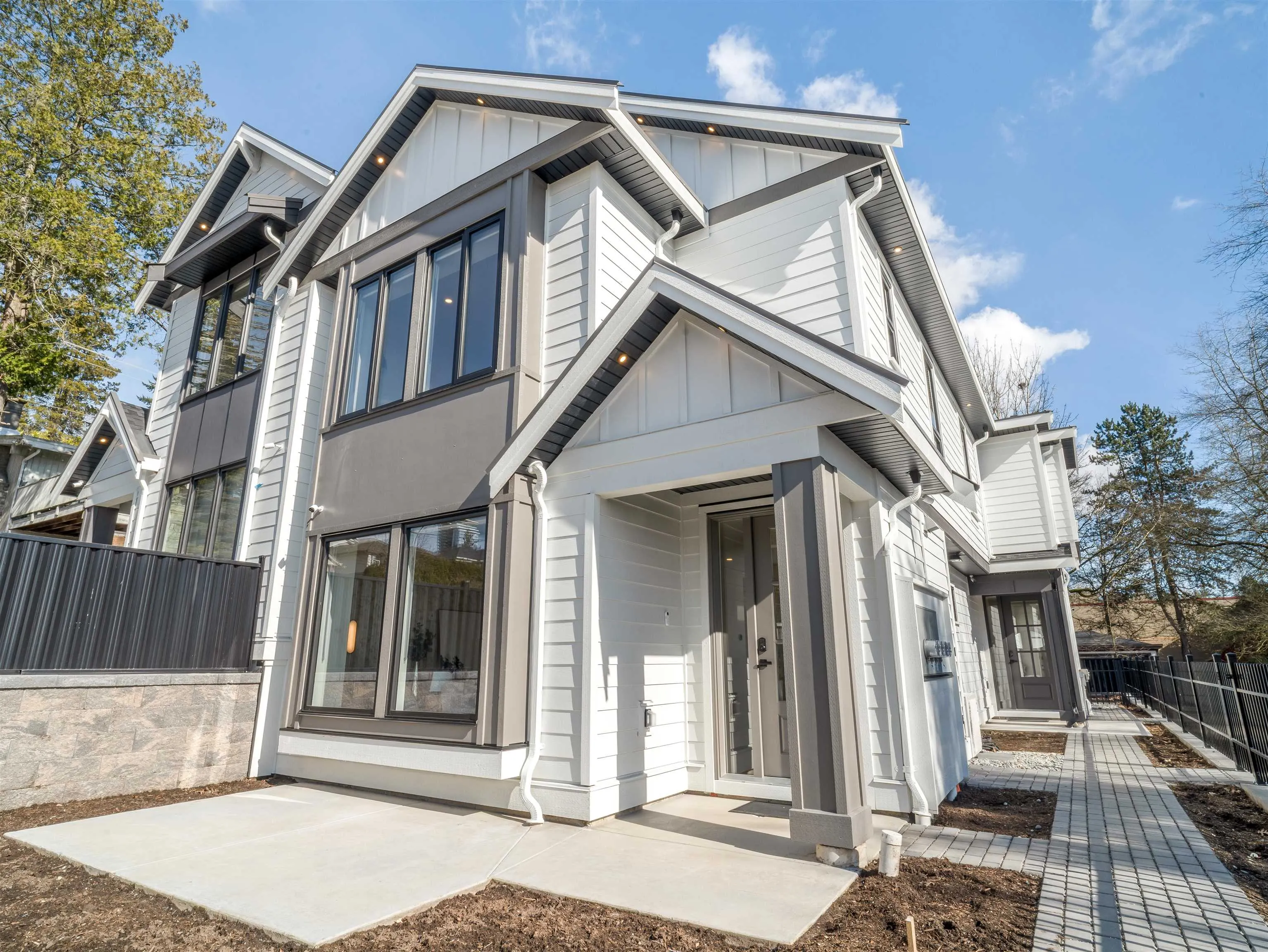 359 Laval Street #104