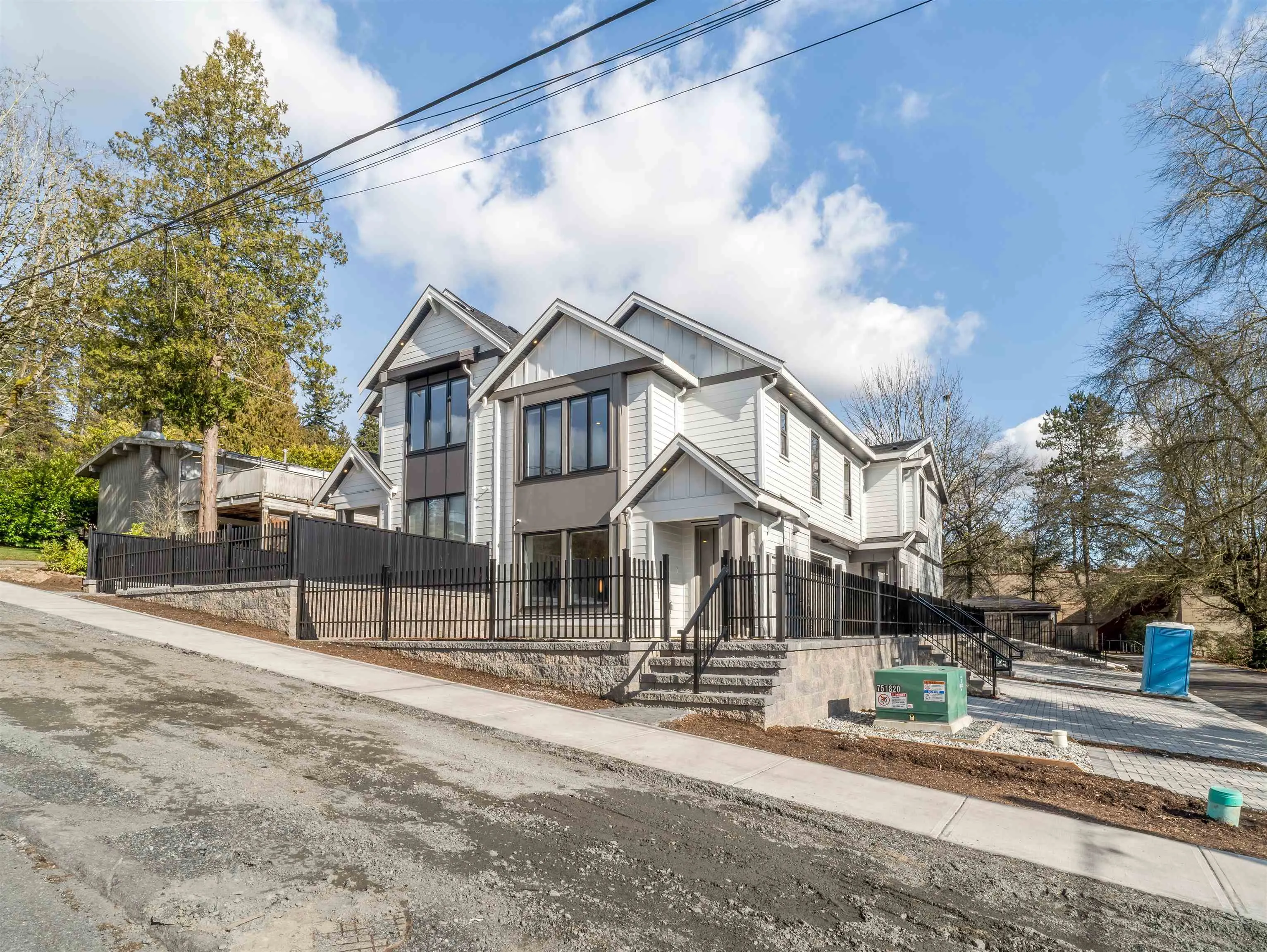 359 Laval Street #104