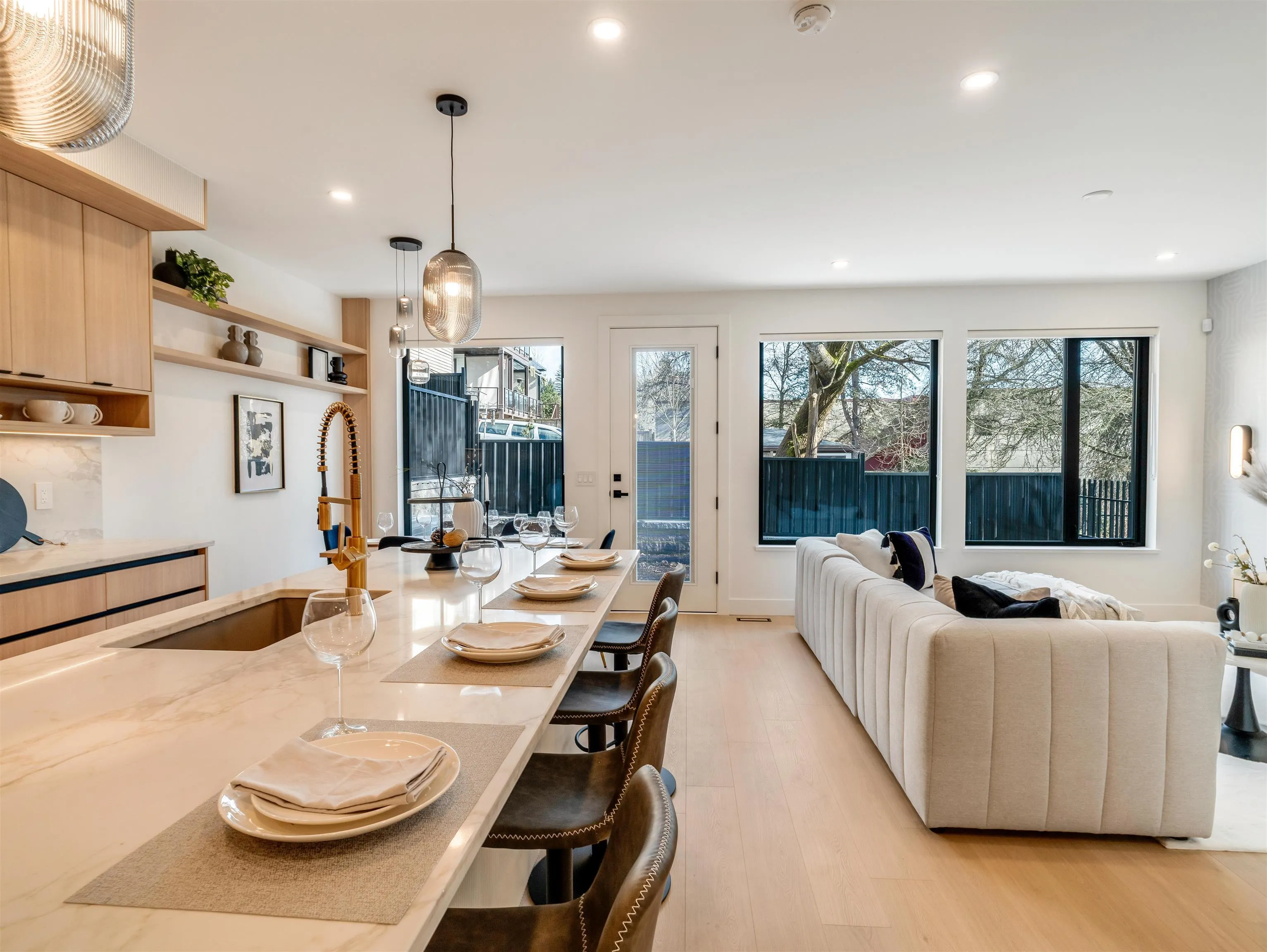 359 Laval Street #104