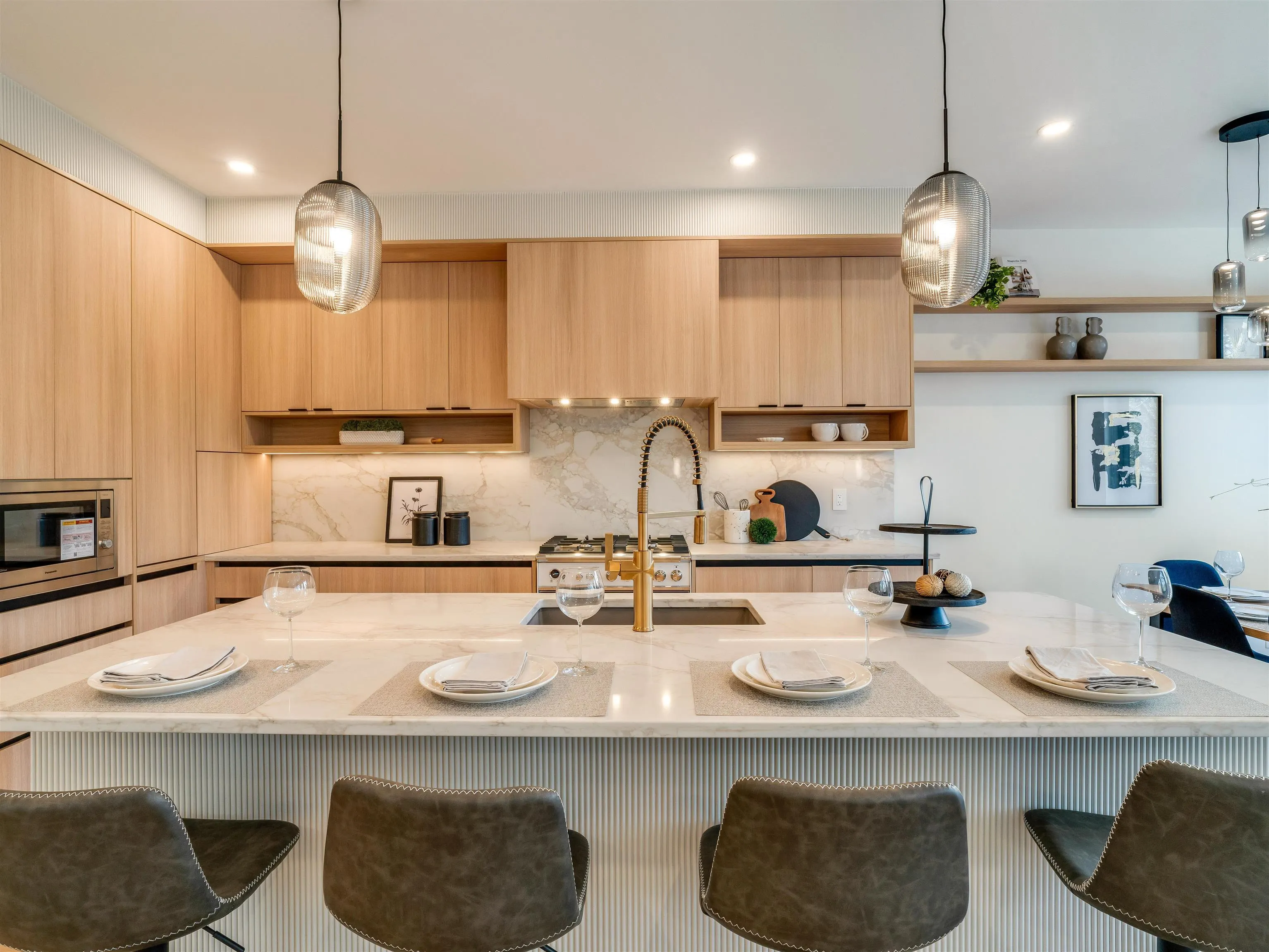 359 Laval Street #104