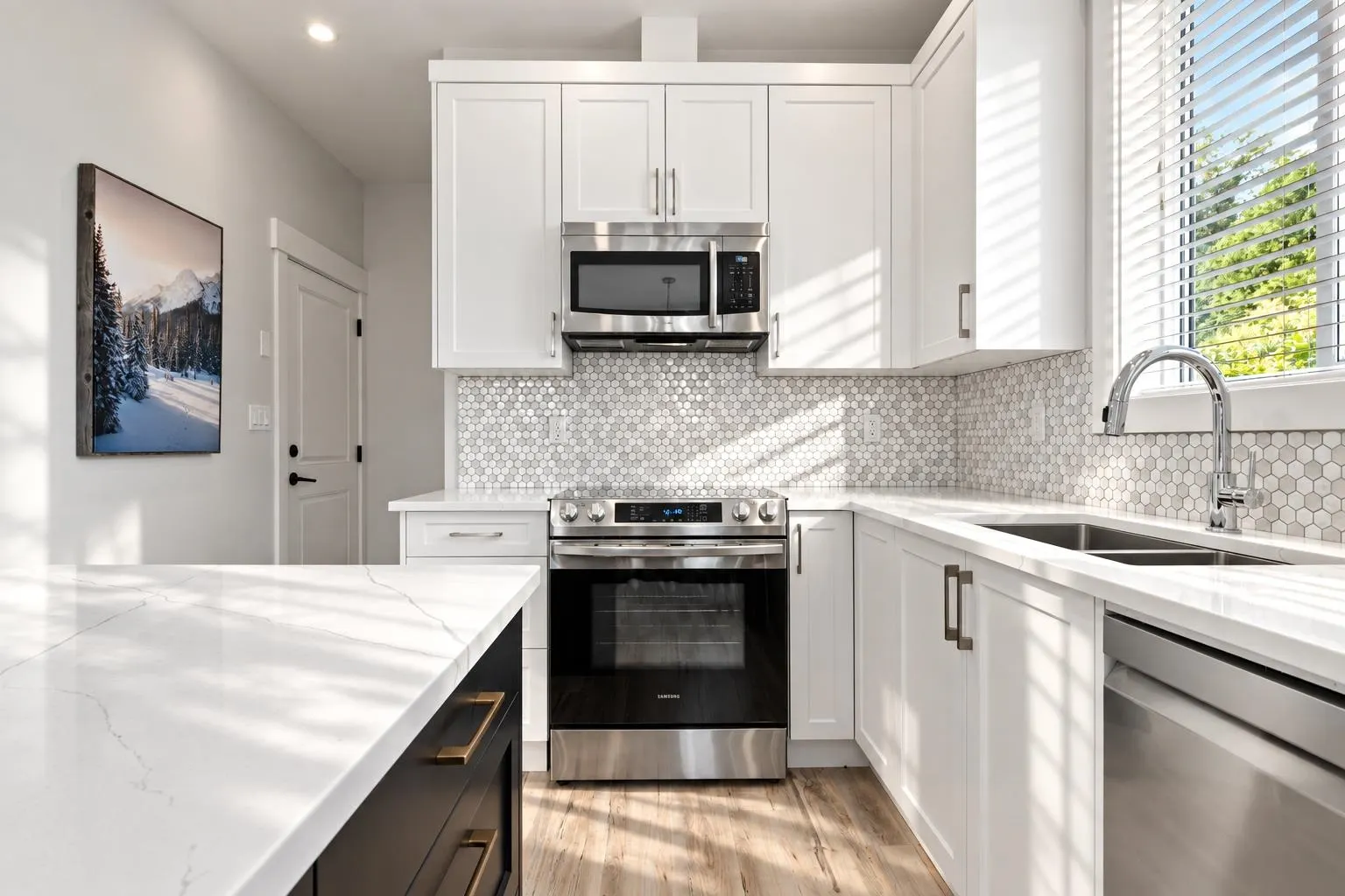 7140 Maitland Avenue #6