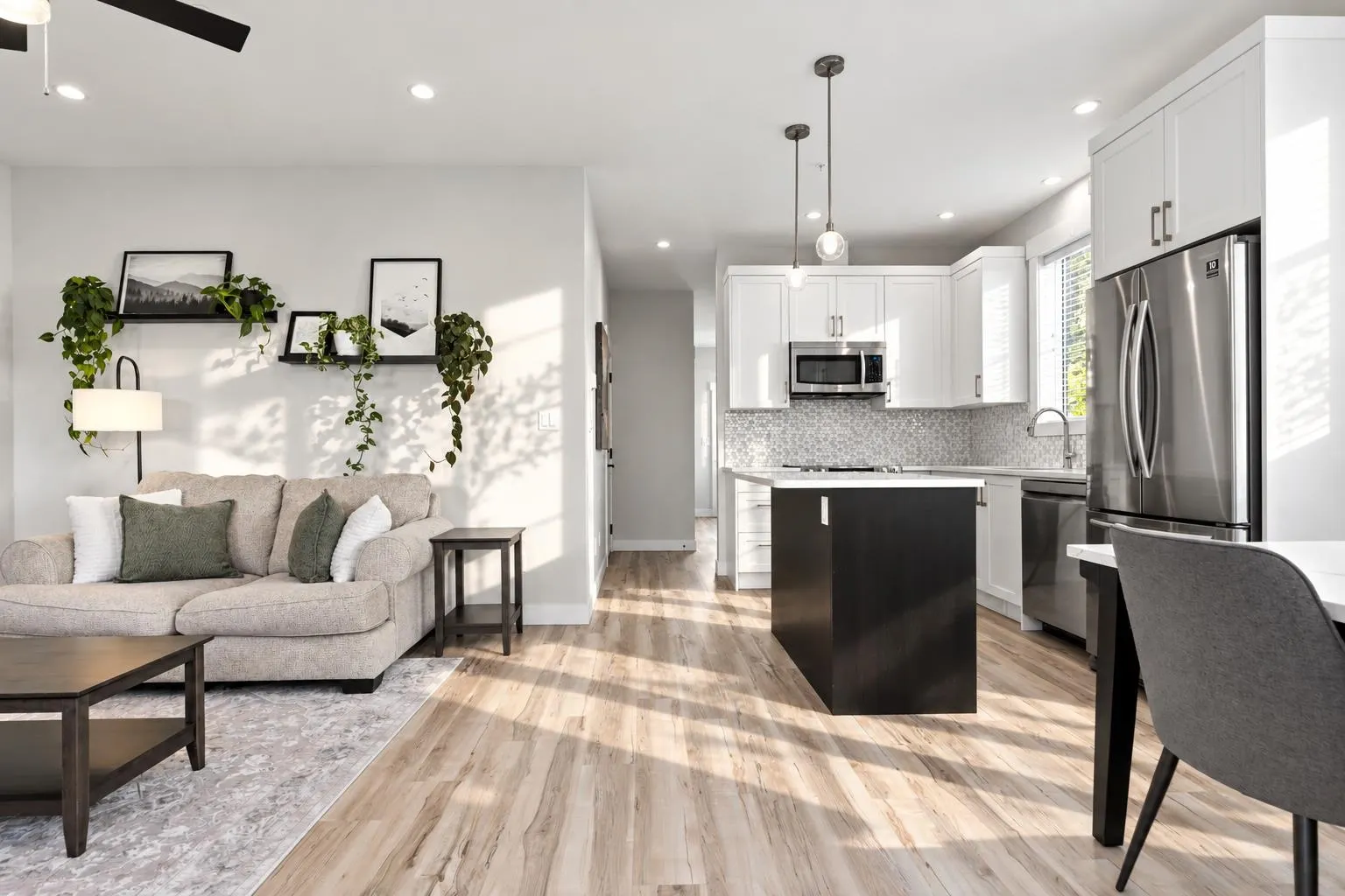 7140 Maitland Avenue #6