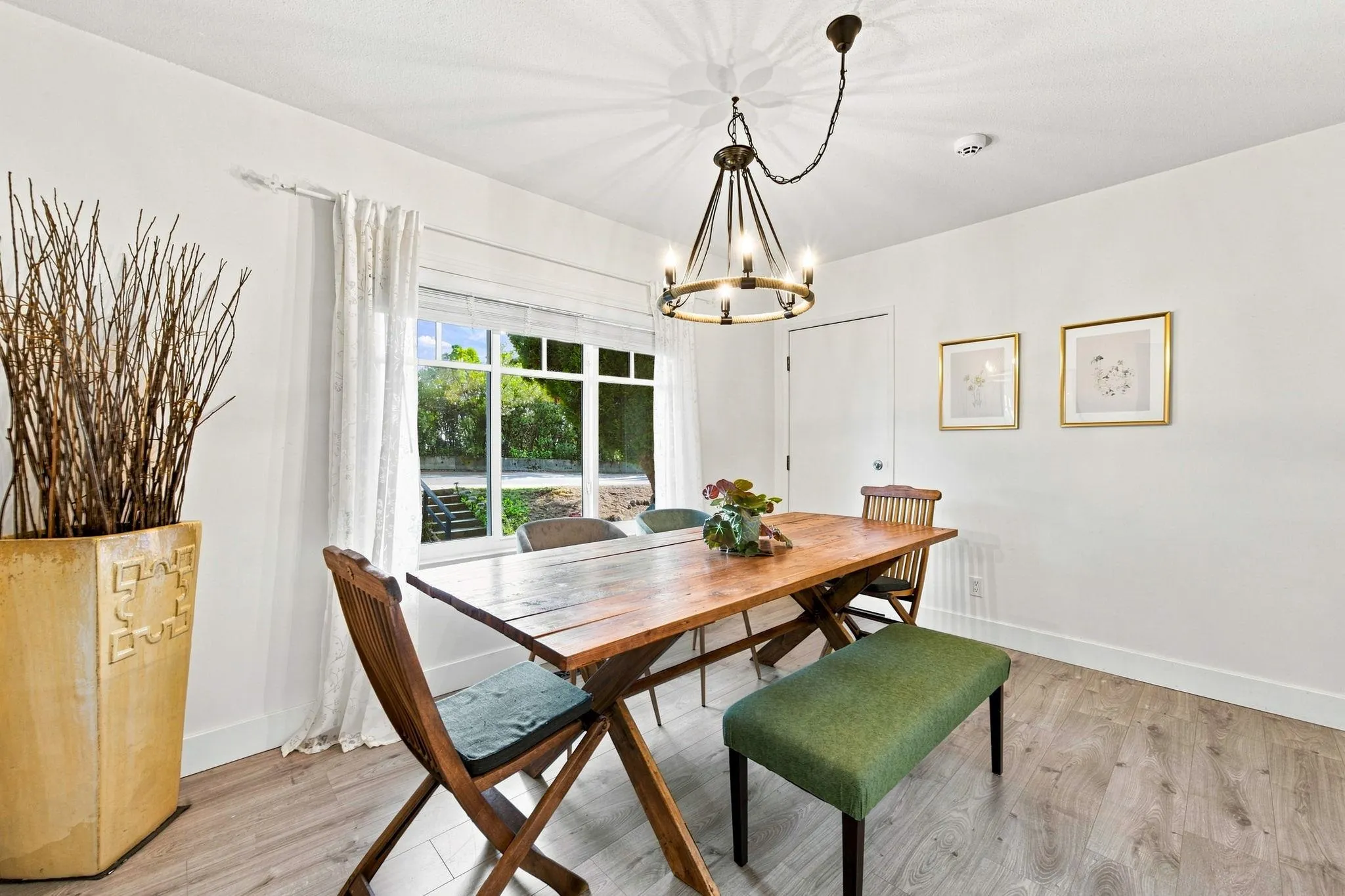 300 E 25th Street