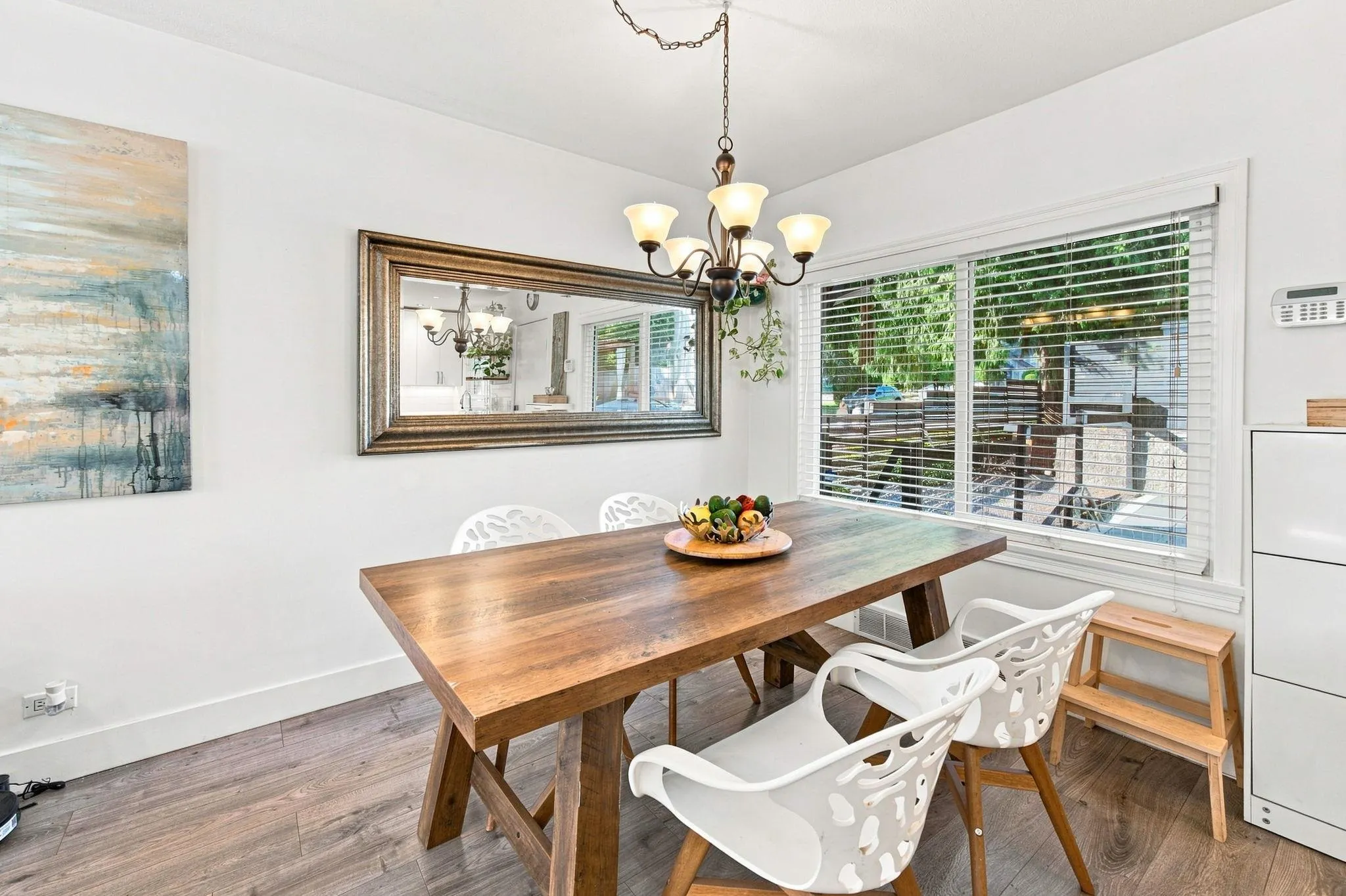 300 E 25th Street