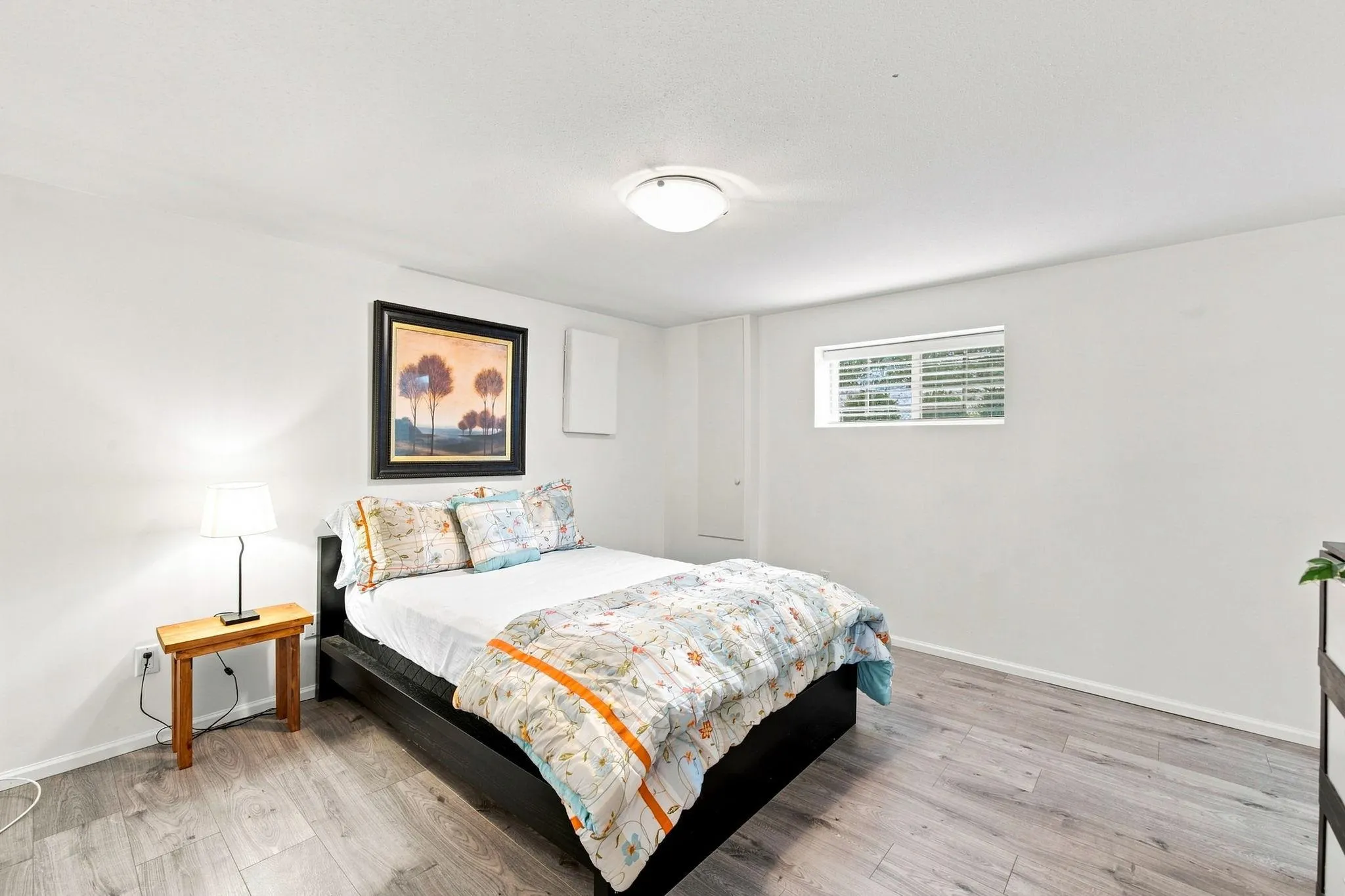 300 E 25th Street