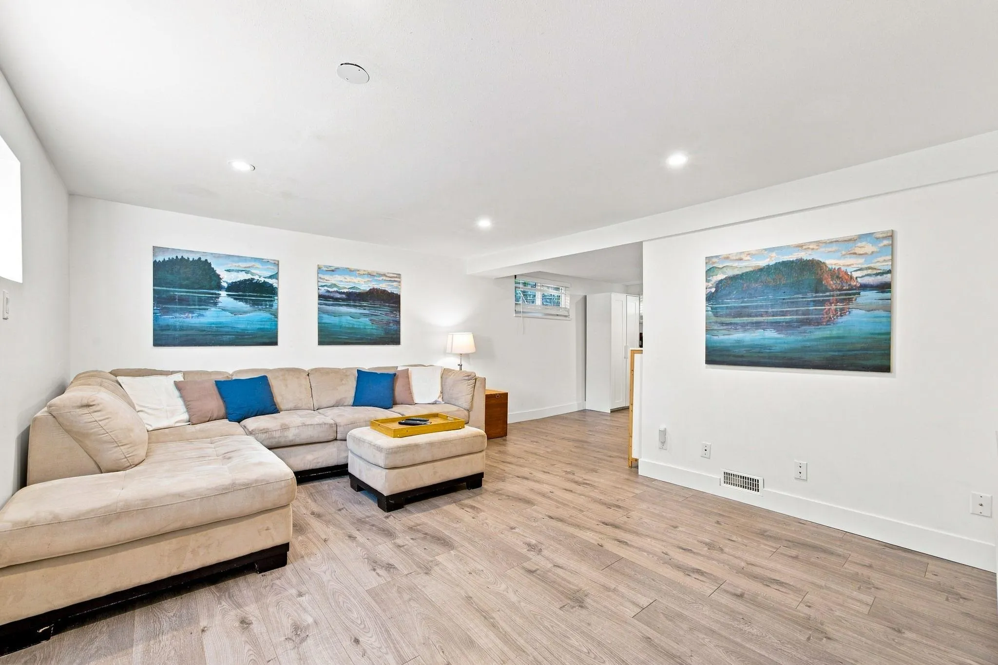 300 E 25th Street