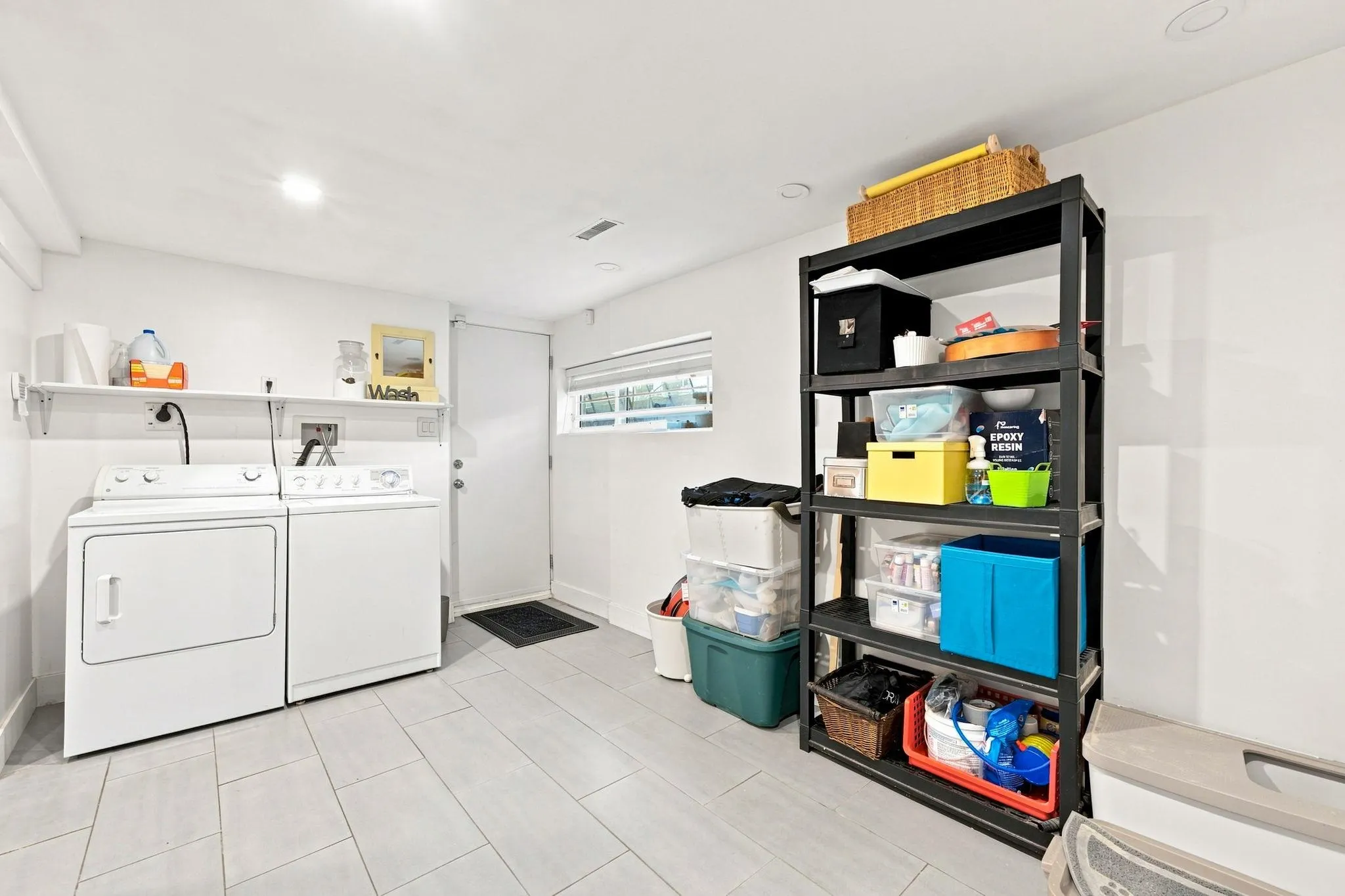300 E 25th Street