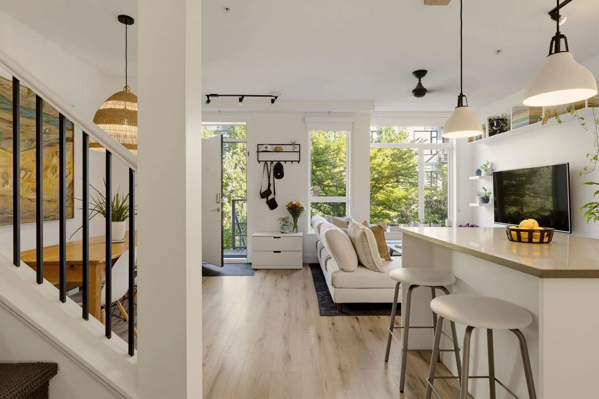 735 W 15th Street #234