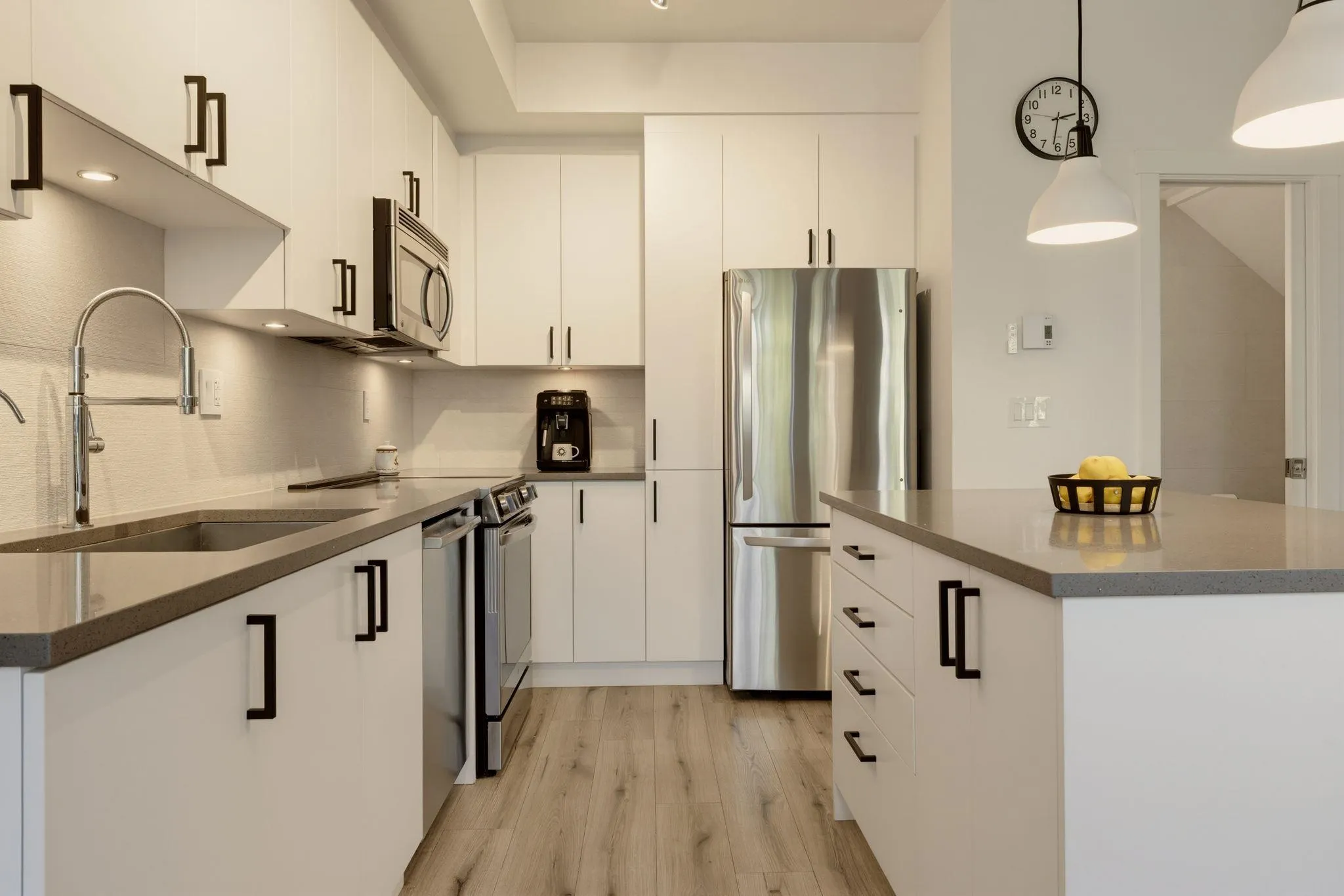 735 W 15th Street #234