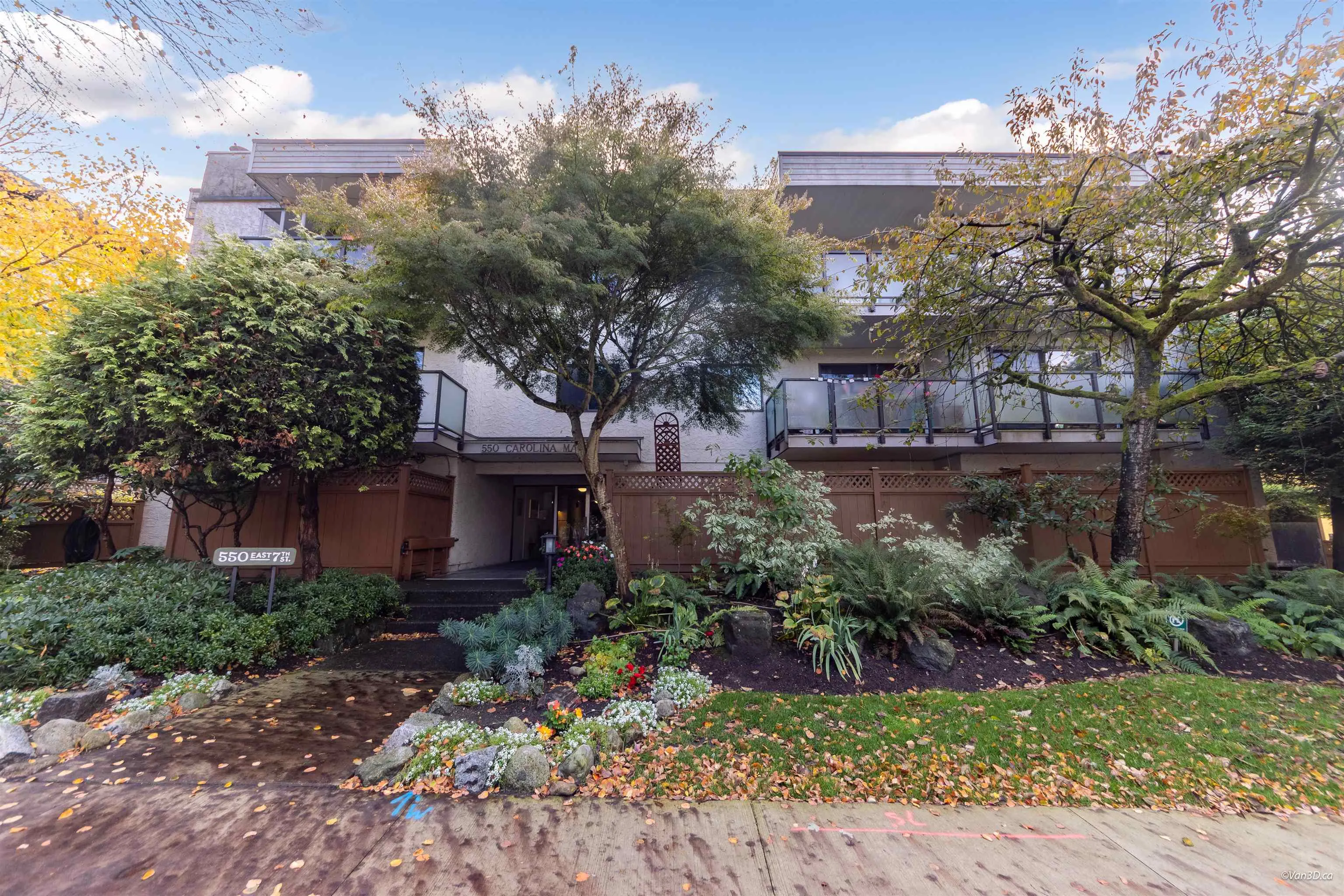 550 E 7th Avenue #207