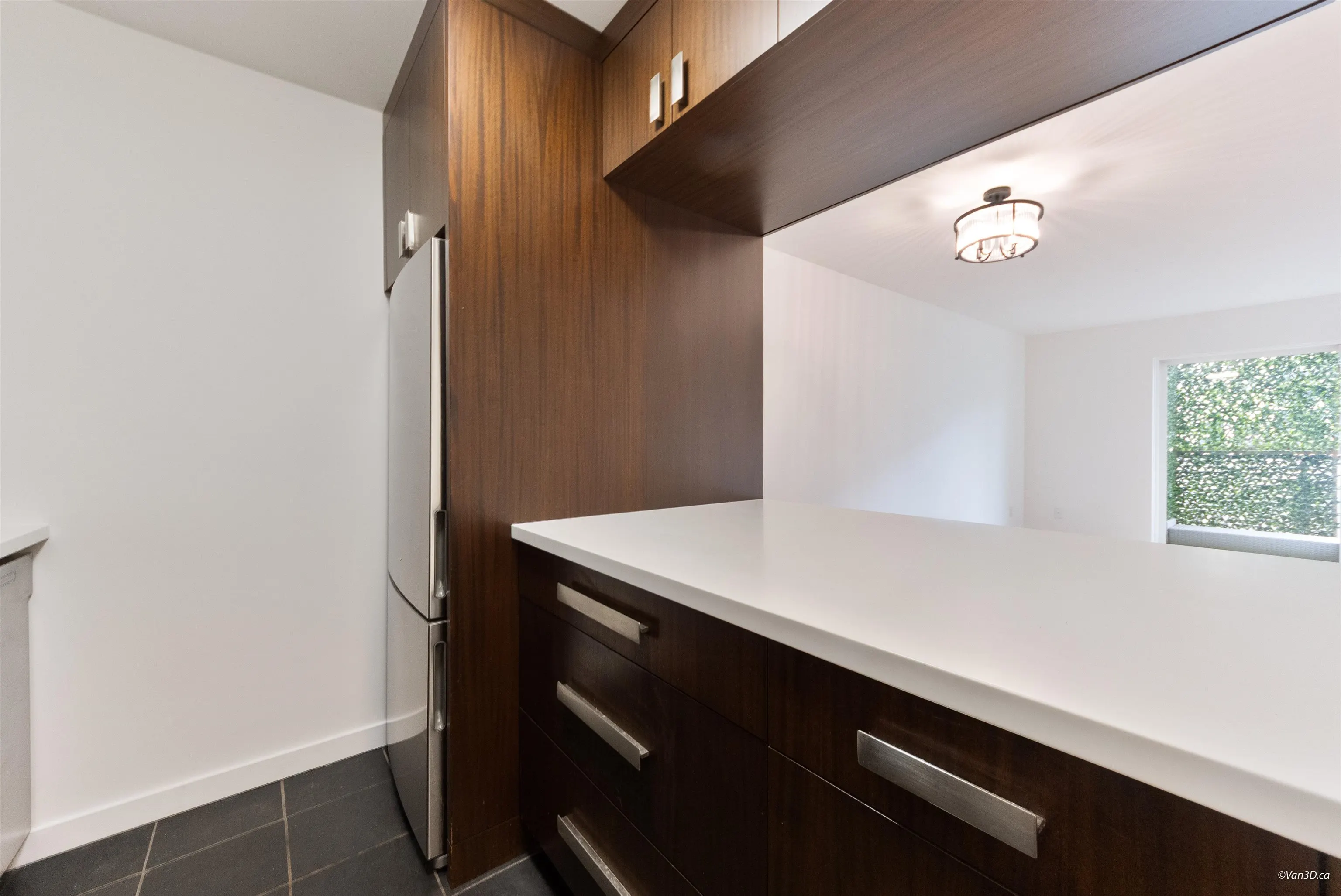 550 E 7th Avenue #207