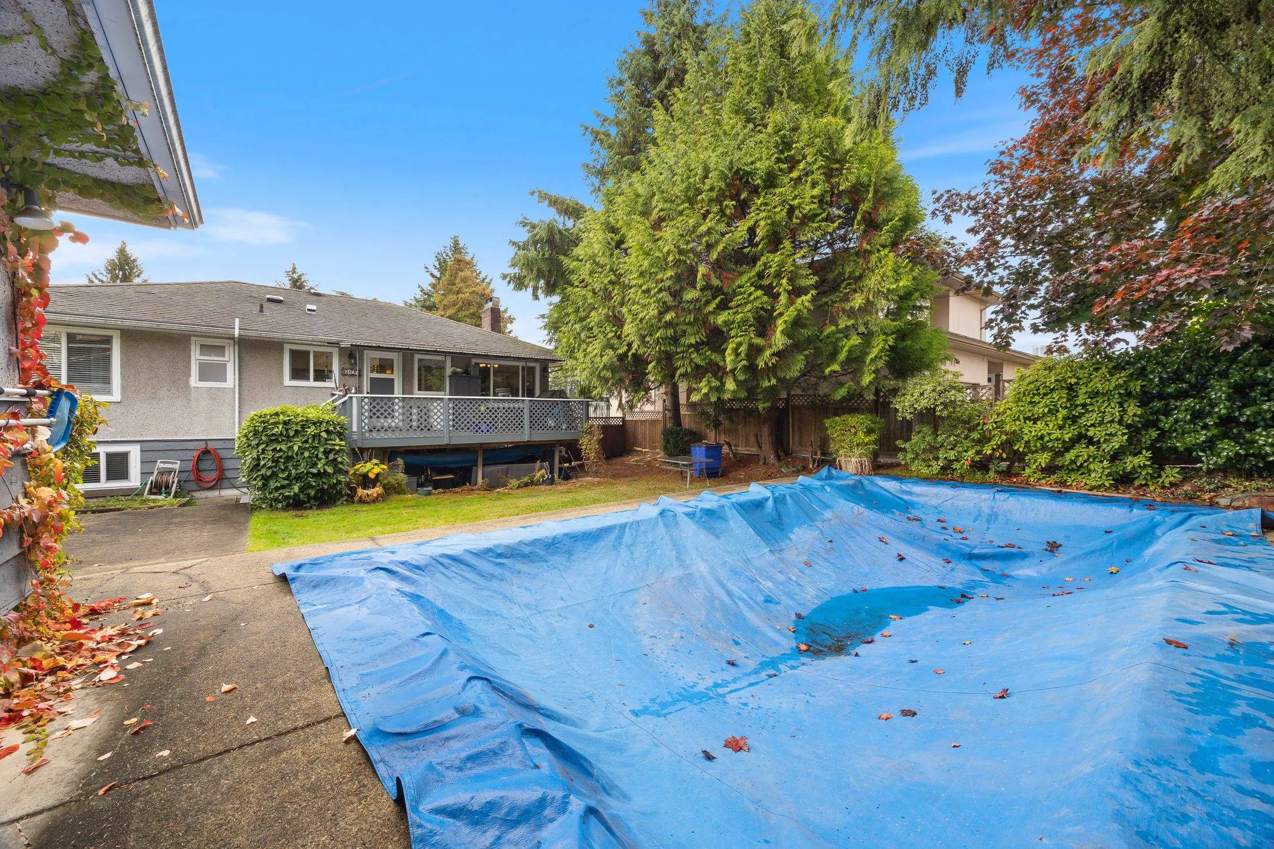6127 Buchanan Street