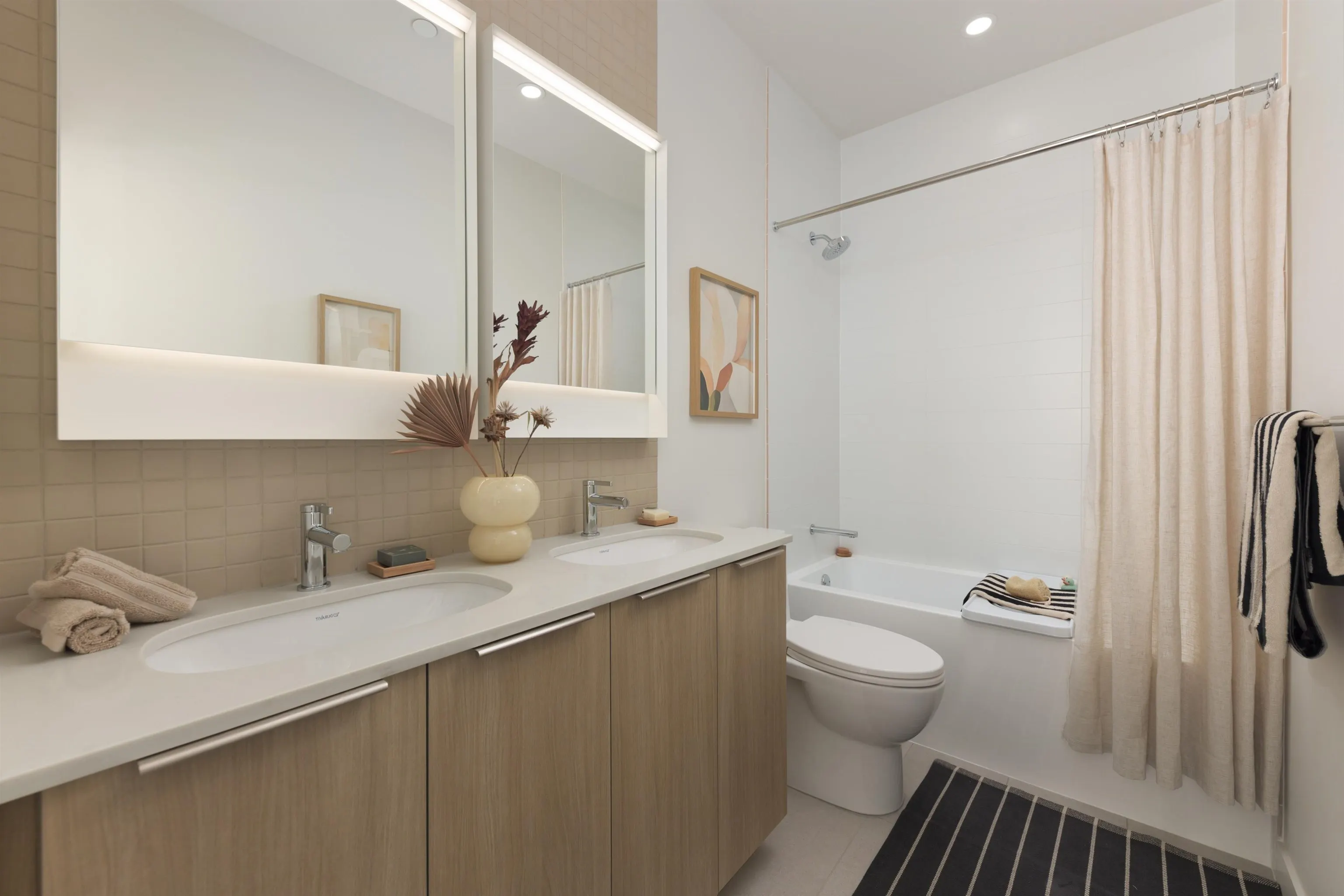 595 E 49th Avenue #3