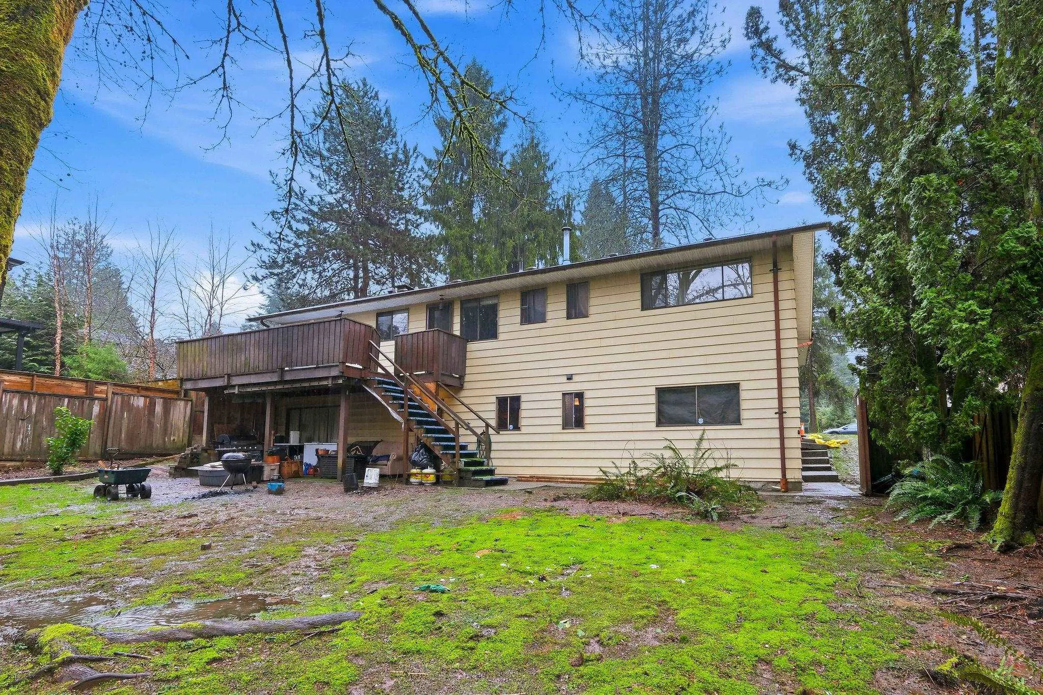 8285 Burnlake Drive