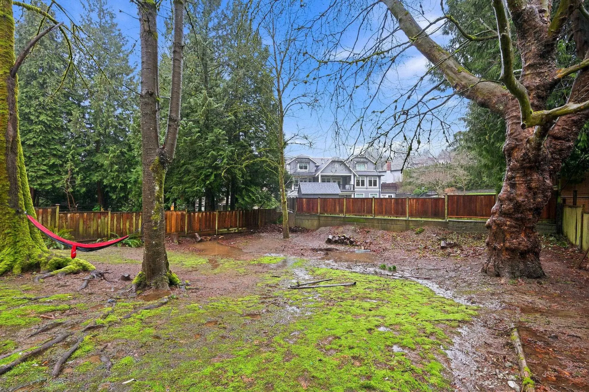 8285 Burnlake Drive