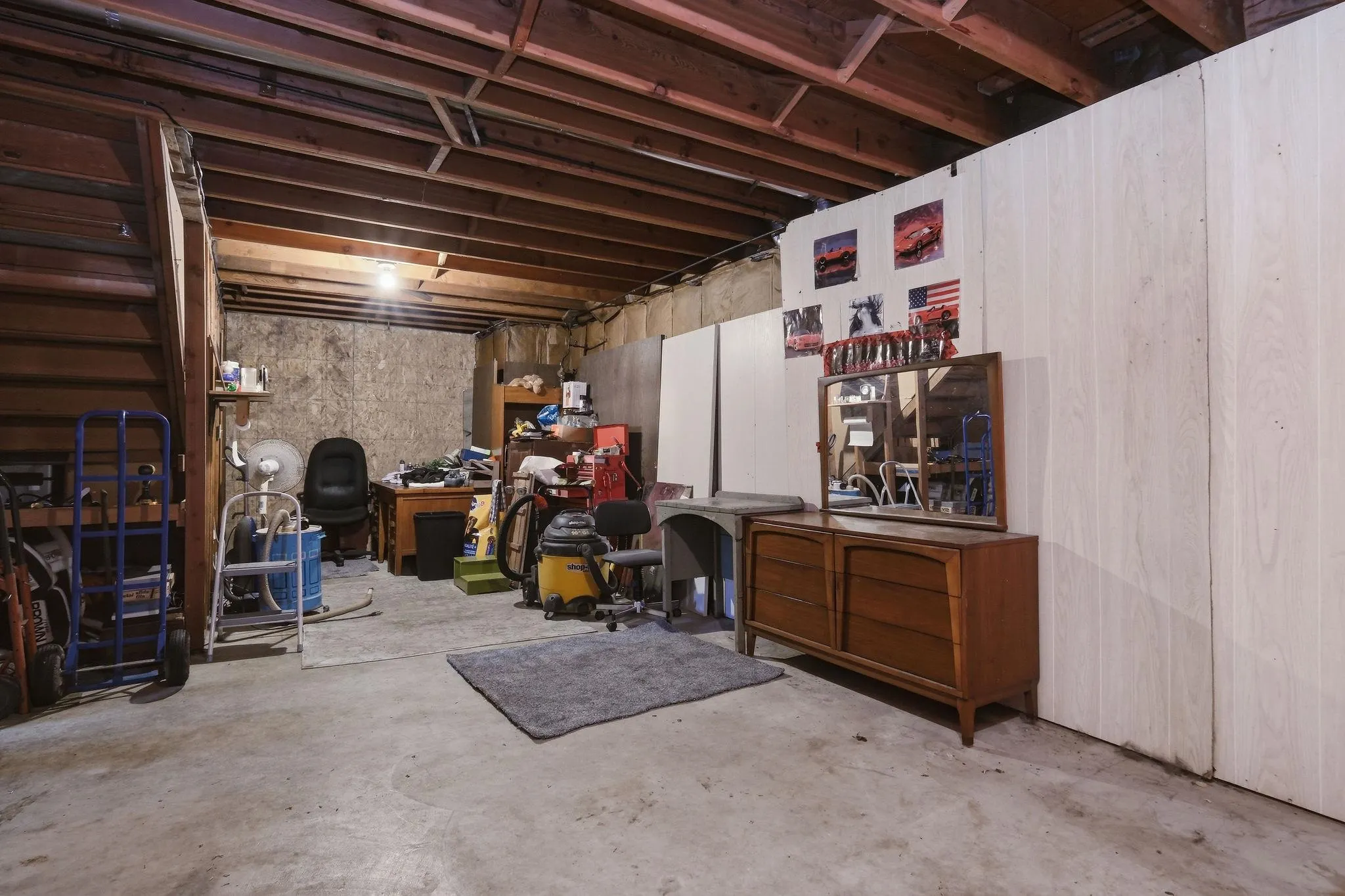 8285 Burnlake Drive
