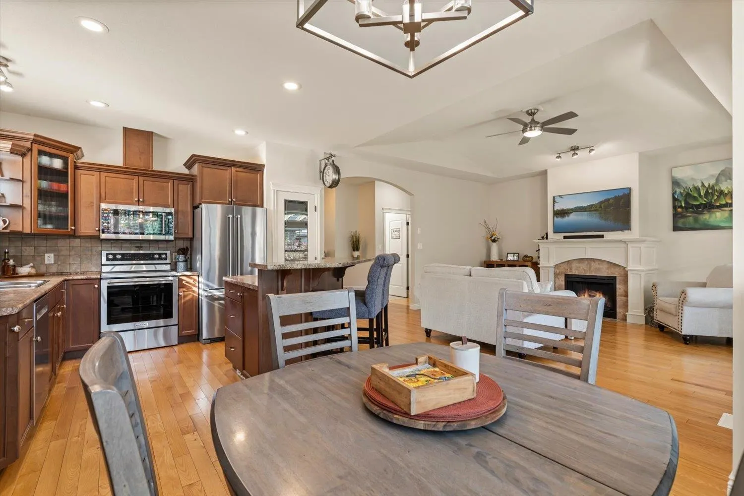 5944 Flagstone Street