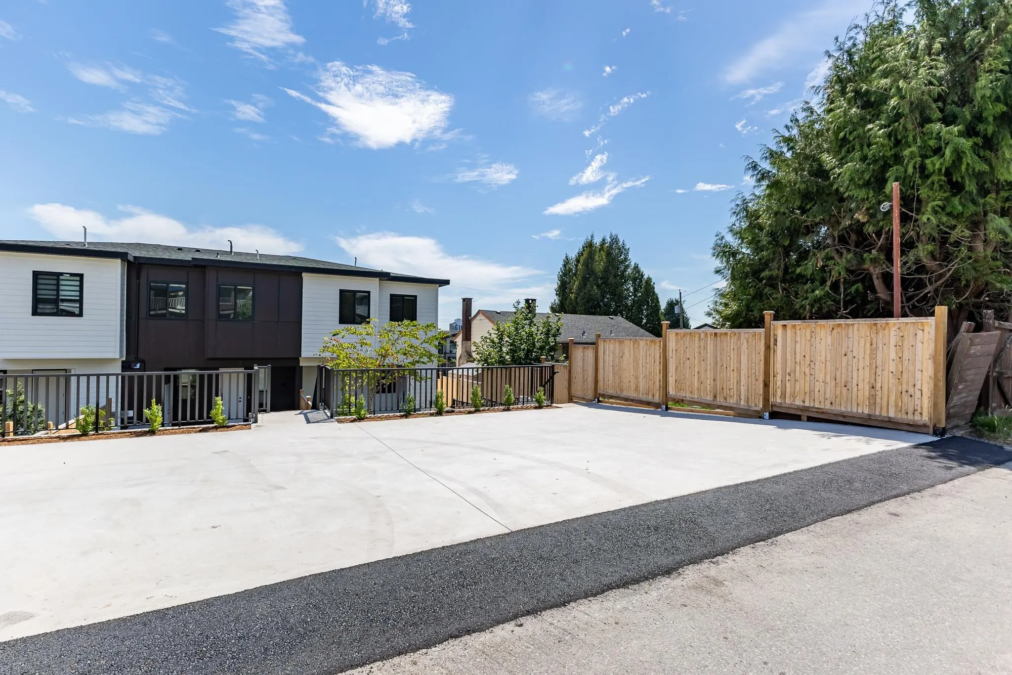 957 Edgar Avenue #101