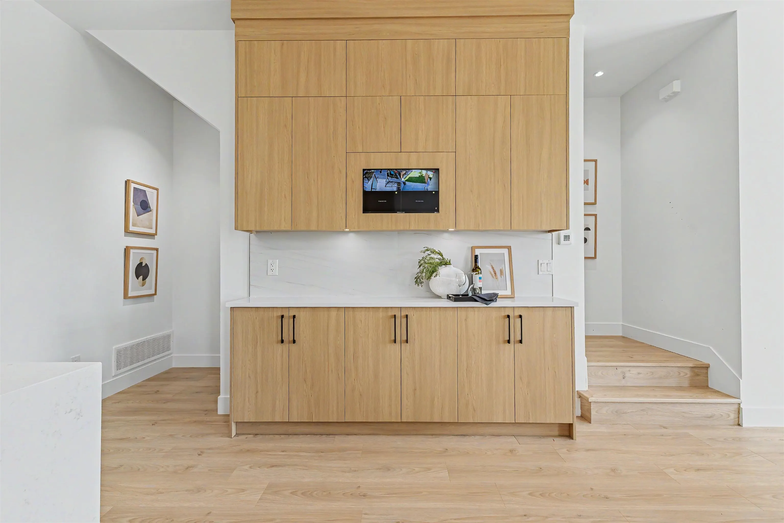 957 Edgar Avenue #101
