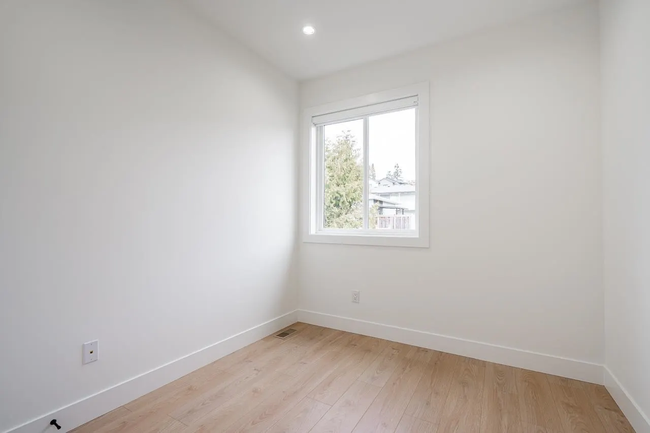 957 Edgar Avenue #101