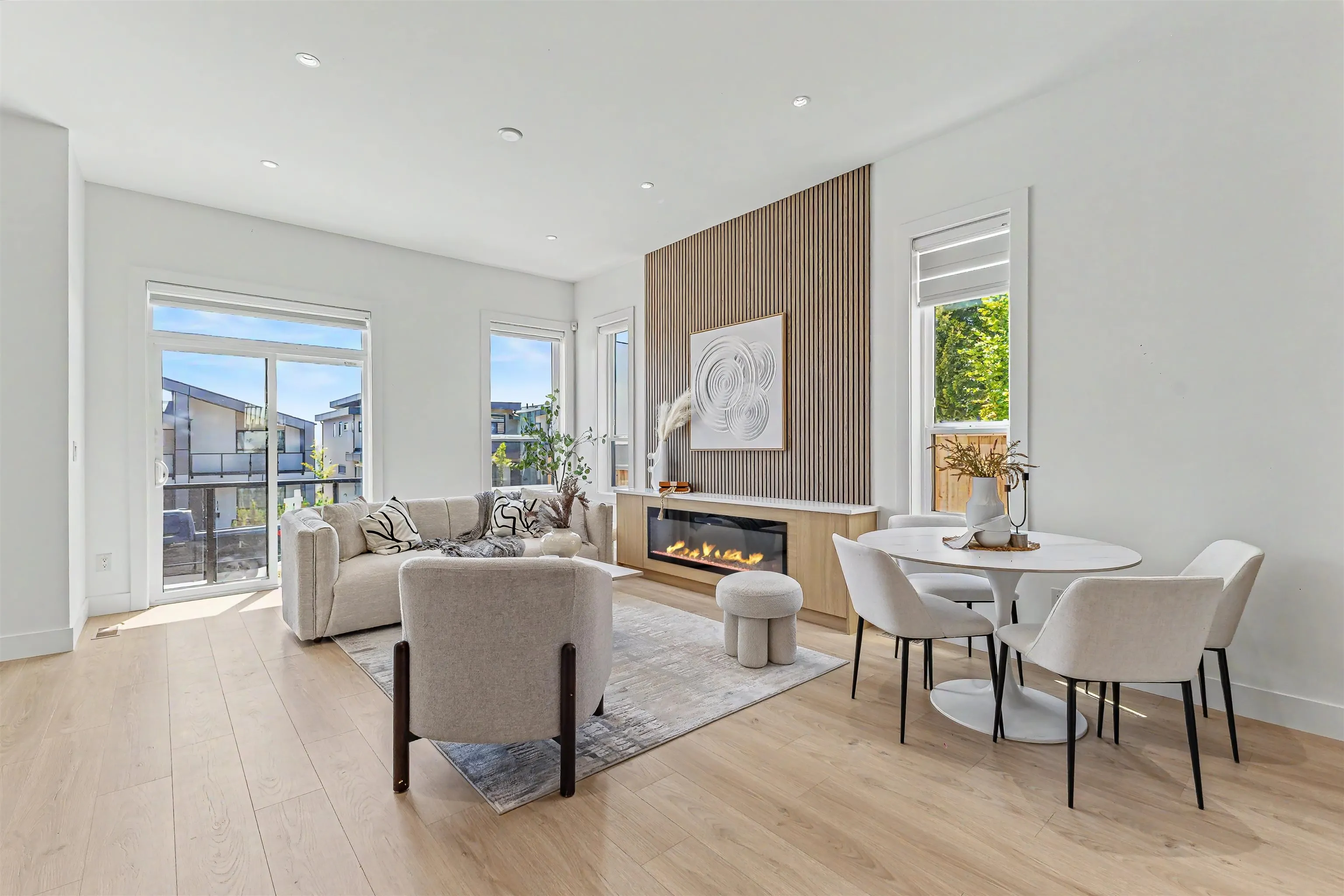 957 Edgar Avenue #101