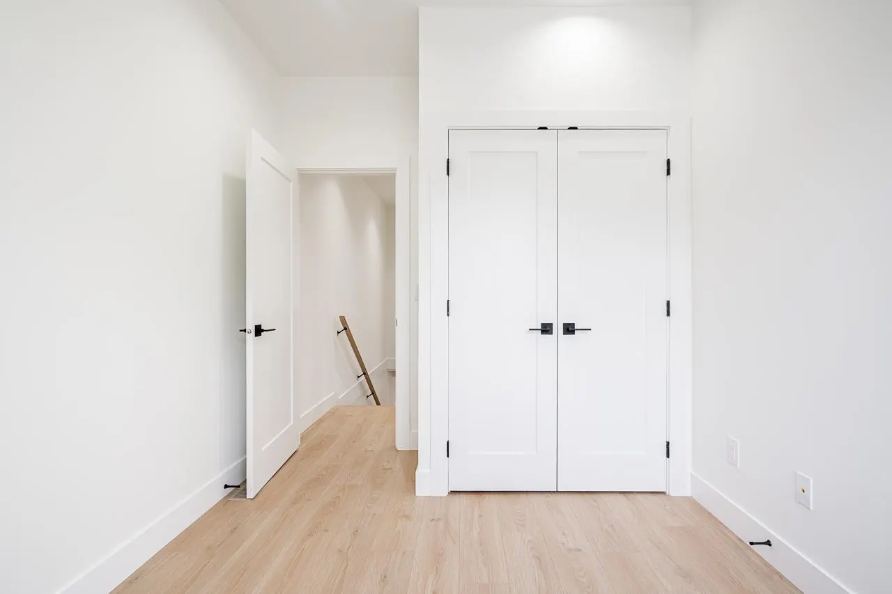 957 Edgar Avenue #101