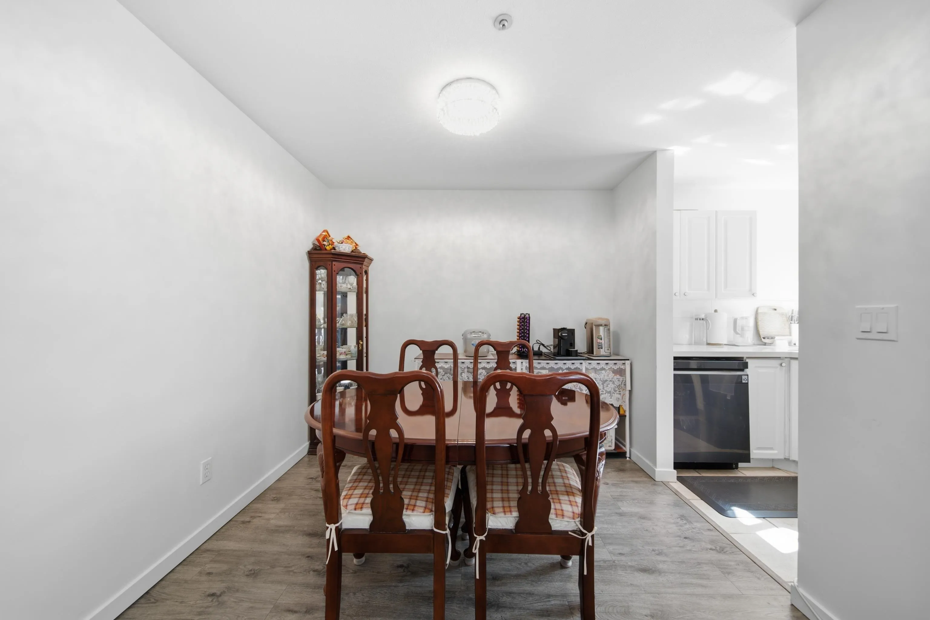 5788 Vine Street #107