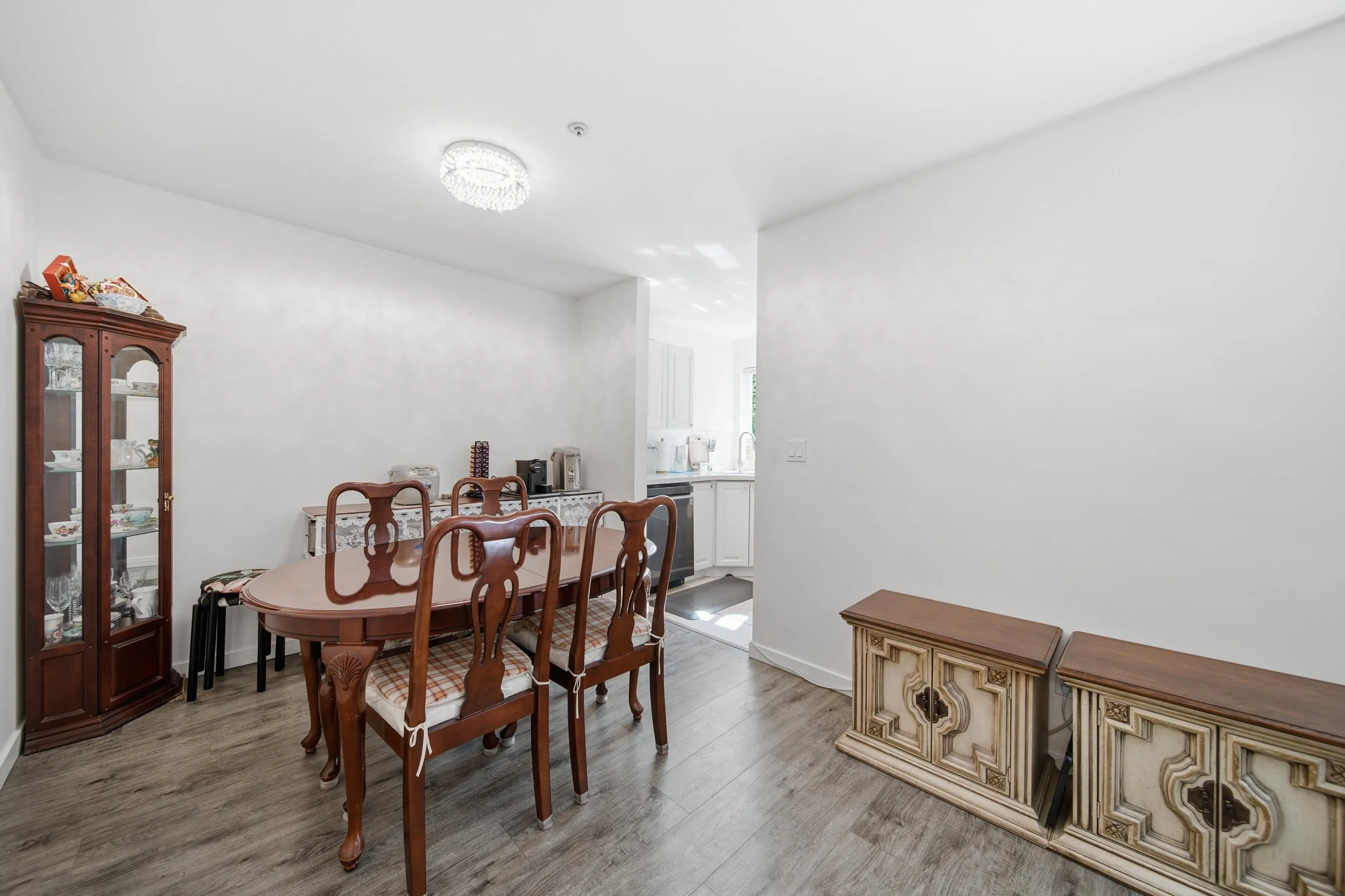 5788 Vine Street #107