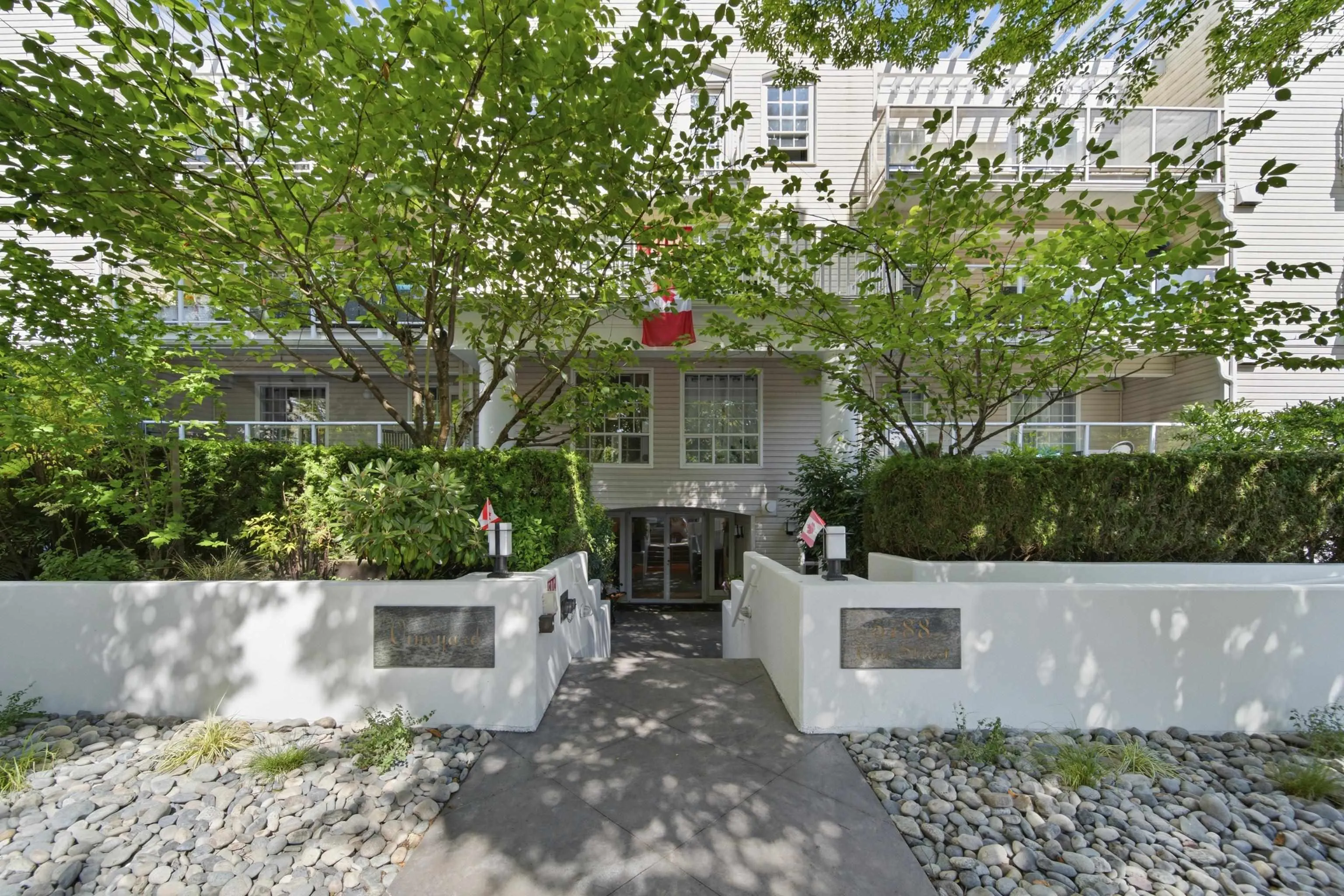 5788 Vine Street #107