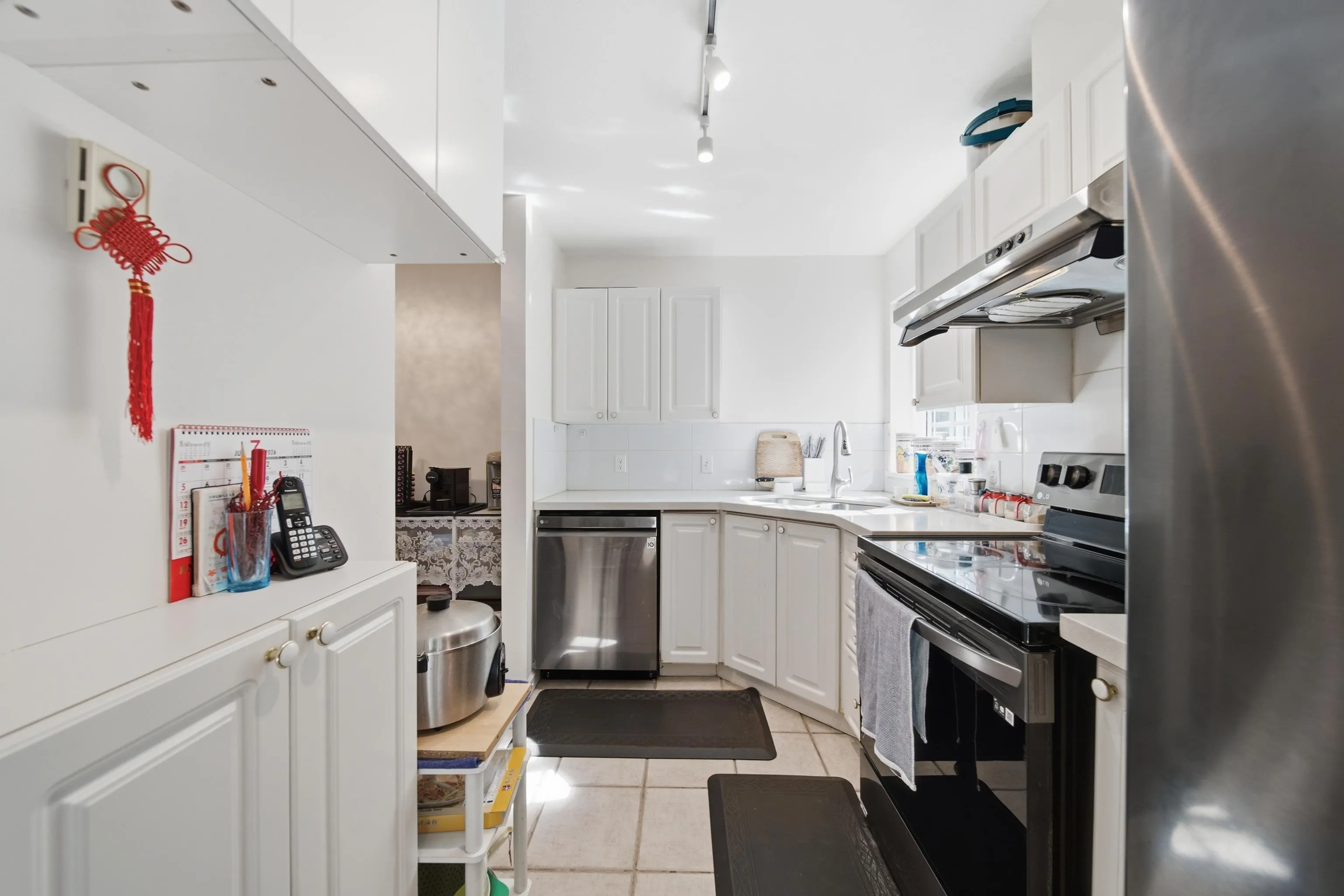 5788 Vine Street #107