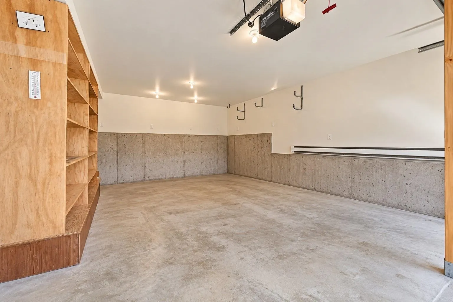 9282 Emerald Drive