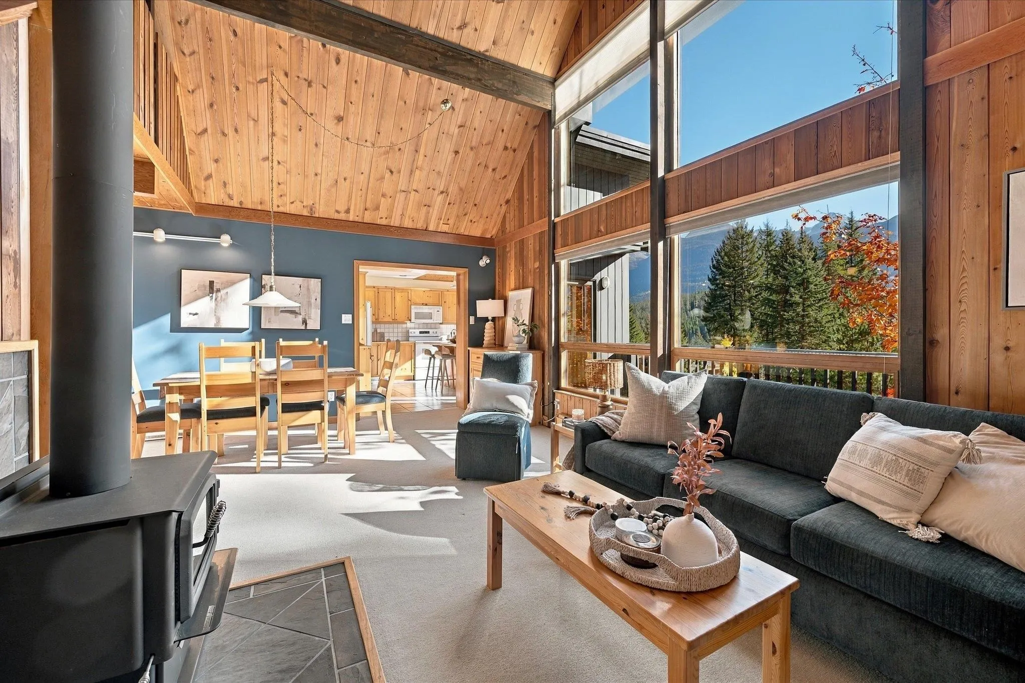 9282 Emerald Drive